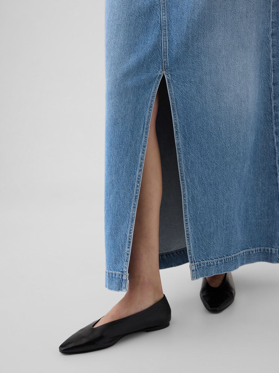 Long denim skirt with split_2