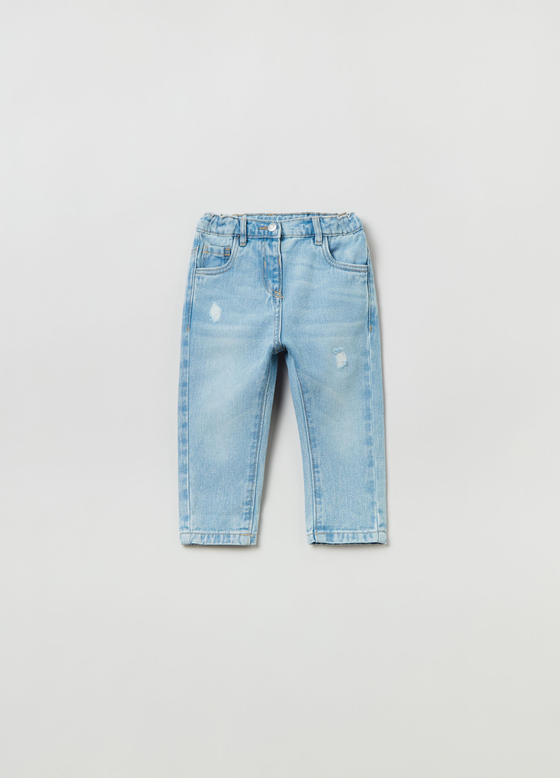 Jeans low fit con abrasioni_0