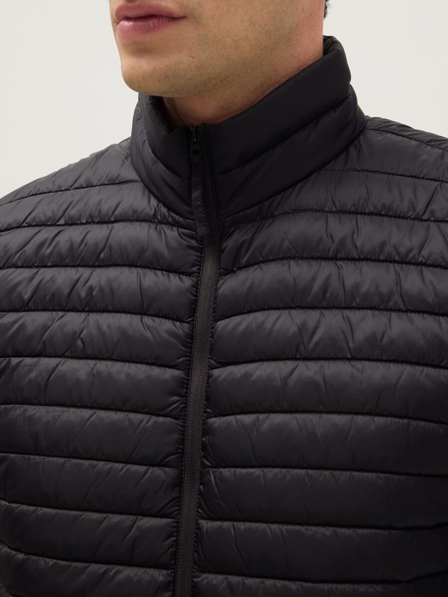 Black ultralight gilet regular fit without hood_3