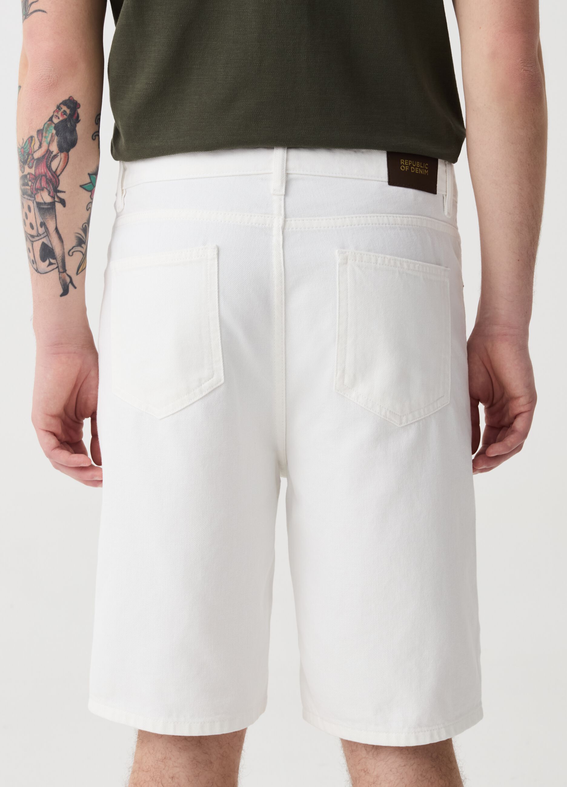 Baggy-fit Bermuda shorts in solid colour denim