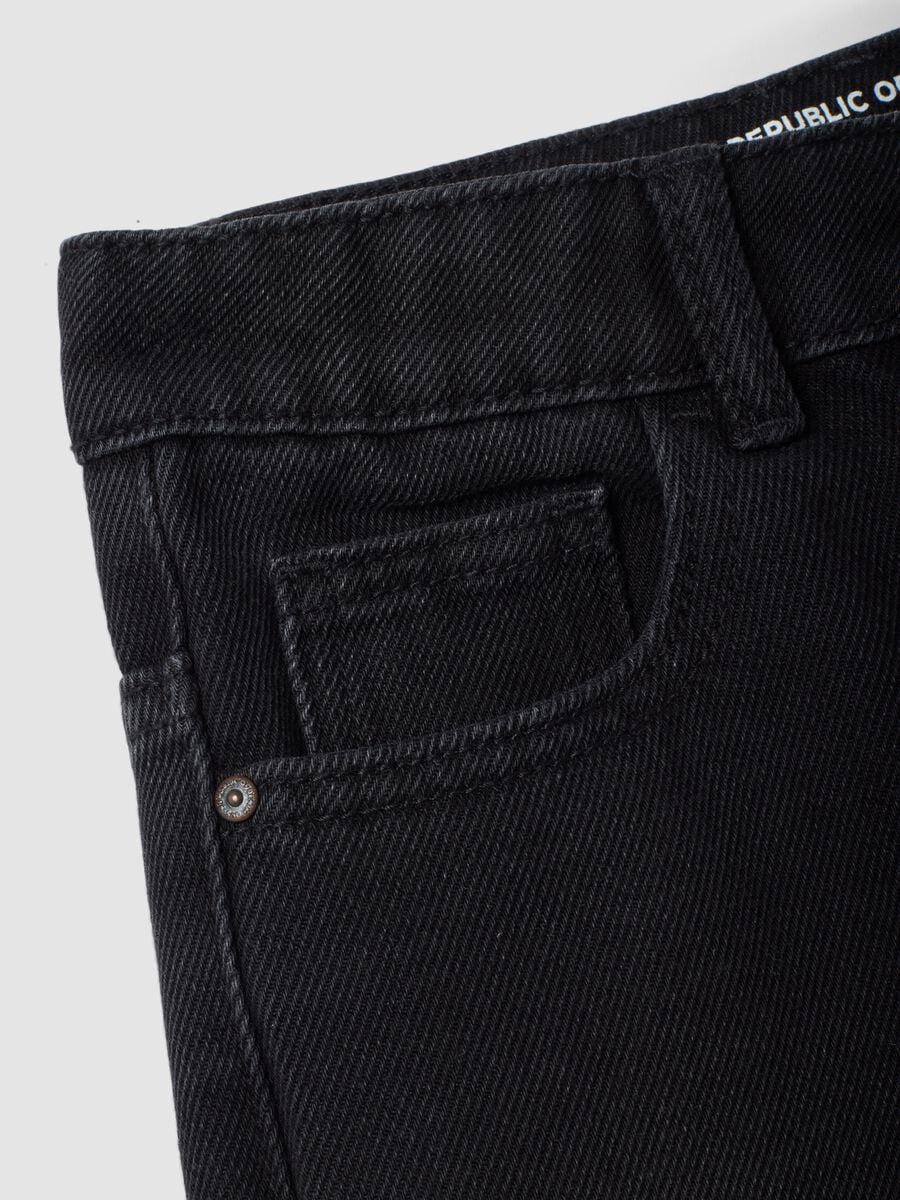 Black wide-leg cotton and viscose blend jeans for boys_2