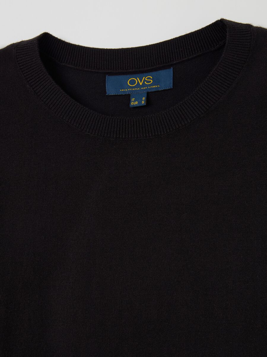 Top with round neck and long sleeves_5