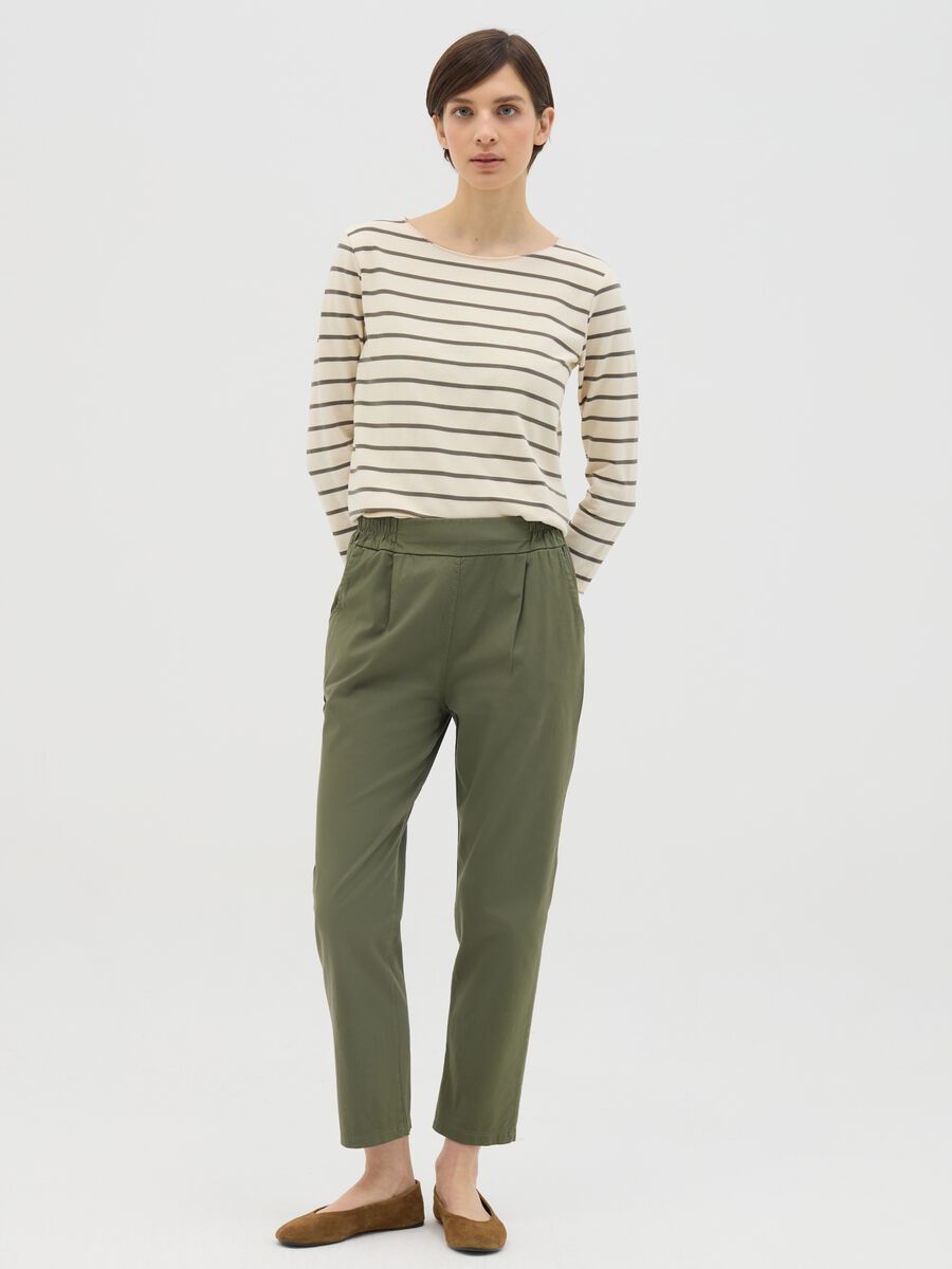Green cigarette trousers with elastic waistband_0