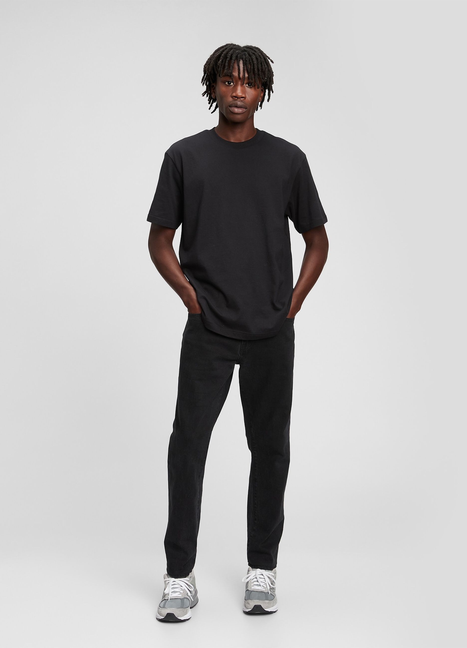 Slim-fit stretch jeans