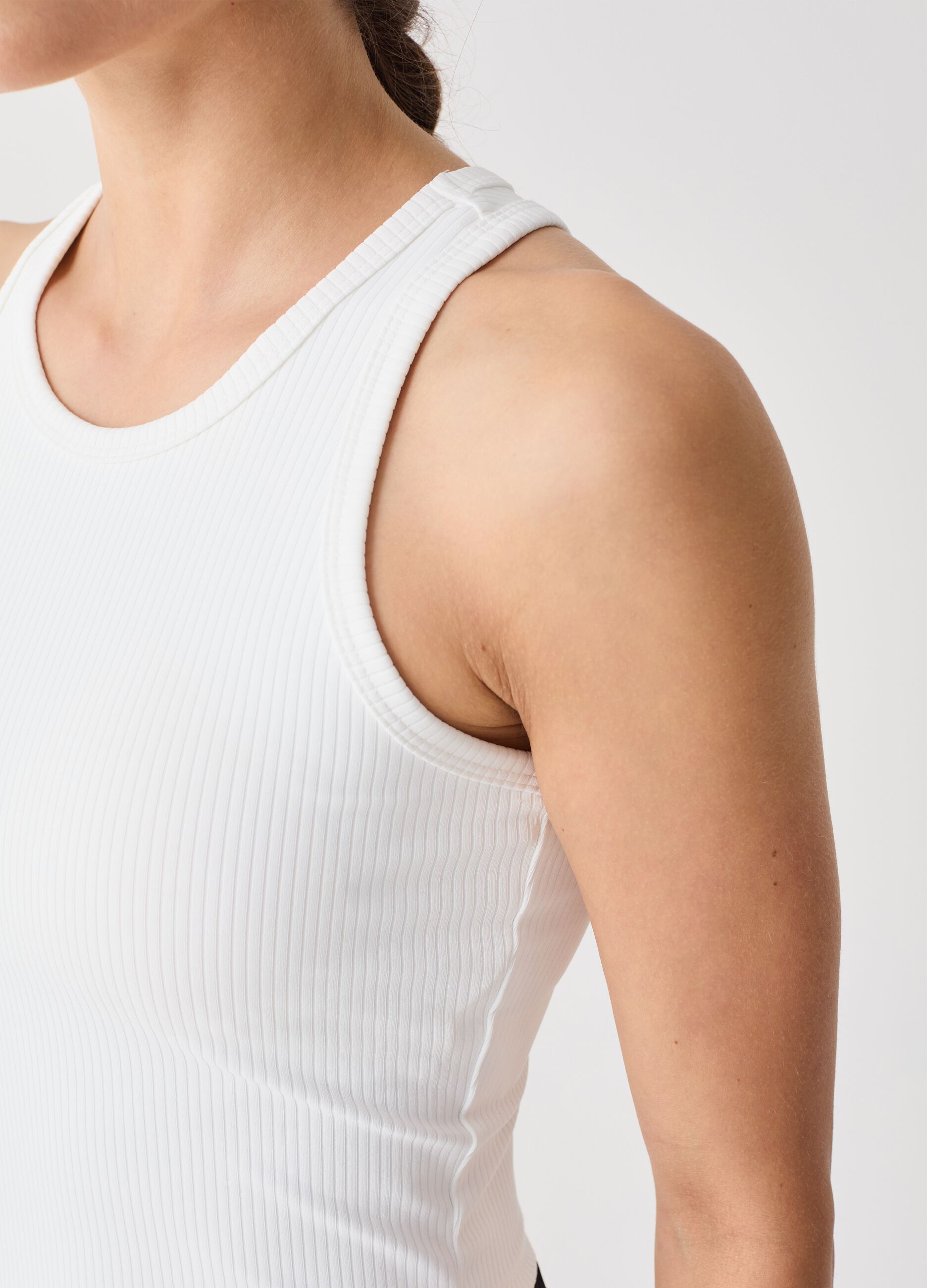 ALTAVIA STUDIO crop tank top in ribbed technical fabric