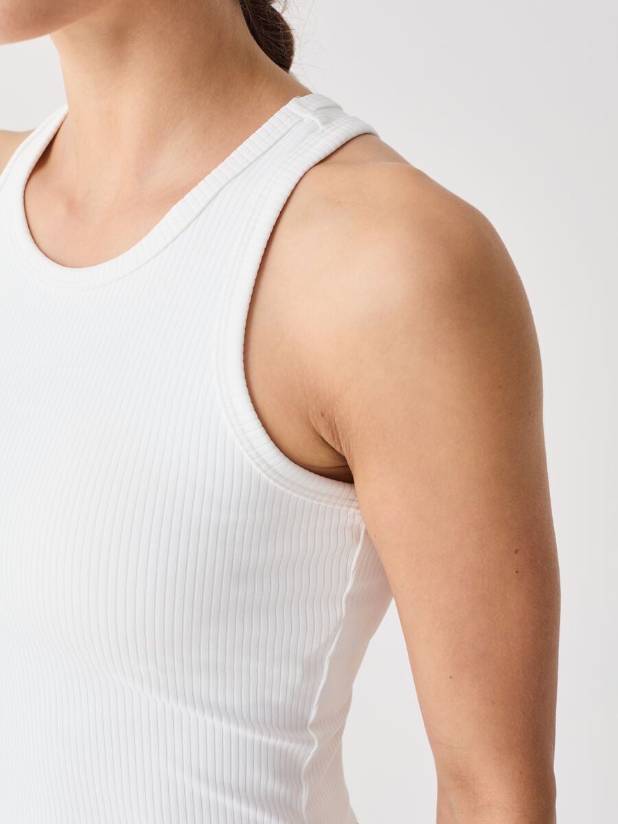 ALTAVIA STUDIO crop tank top in ribbed technical fabric_2