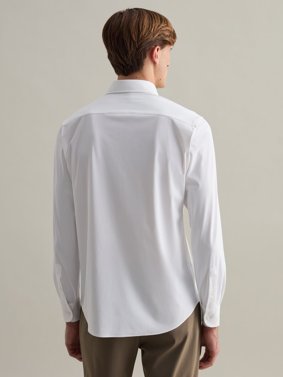 Contemporary easy-iron shirt in technical fabric_2