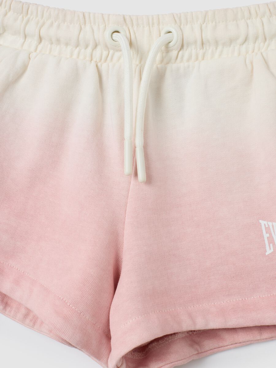 Girls' multicolour regular fit cotton blend shorts with Everlast logo_2