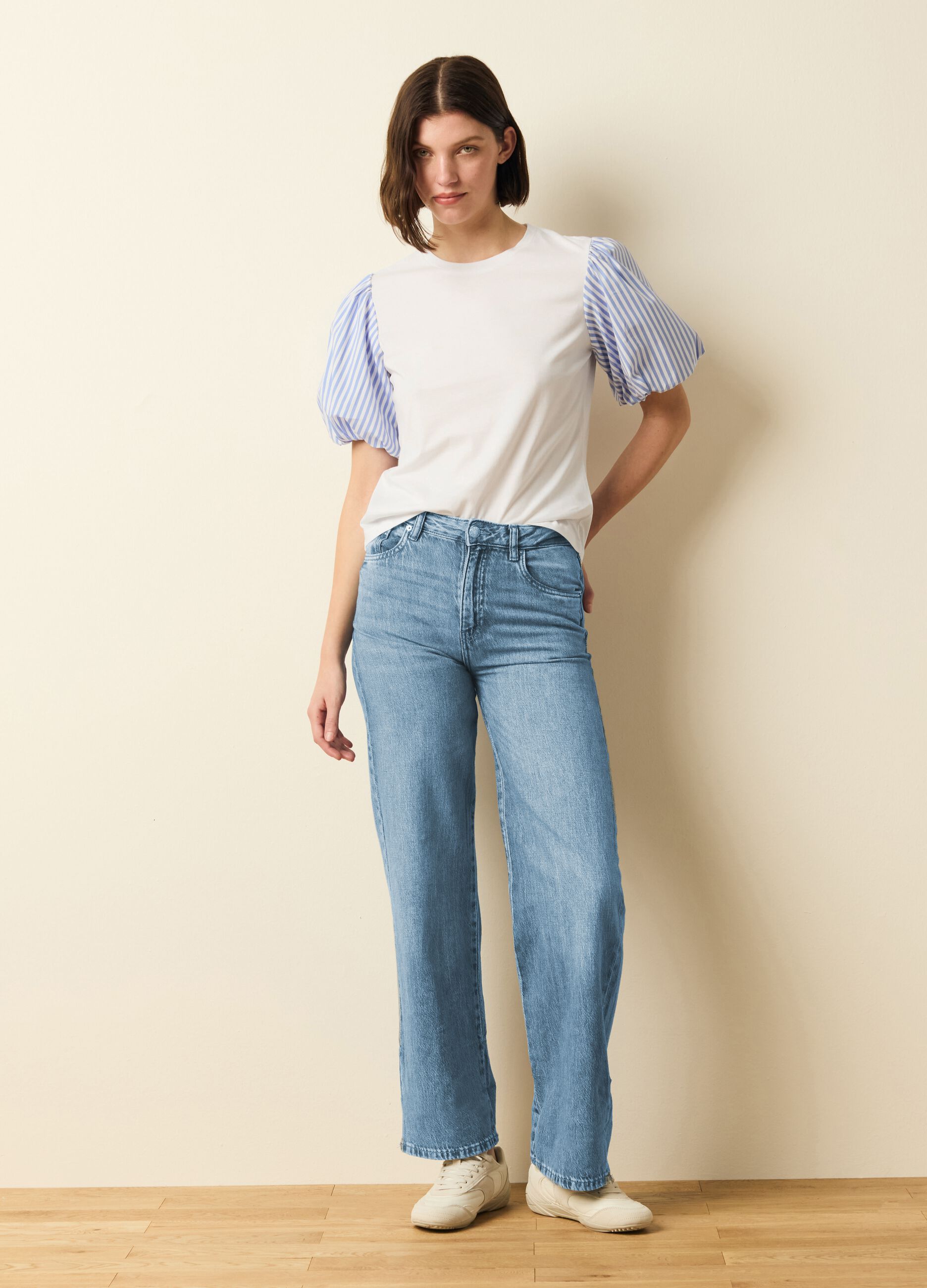 T-shirt with puff sleeves and stripes