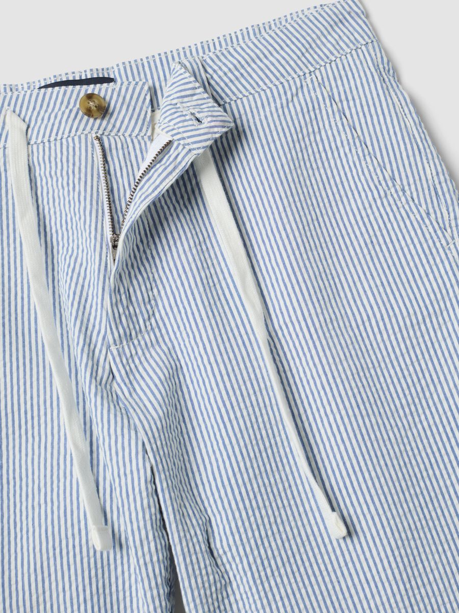 Shorts a righe multicolor in cotone elasticizzato regular fit_1