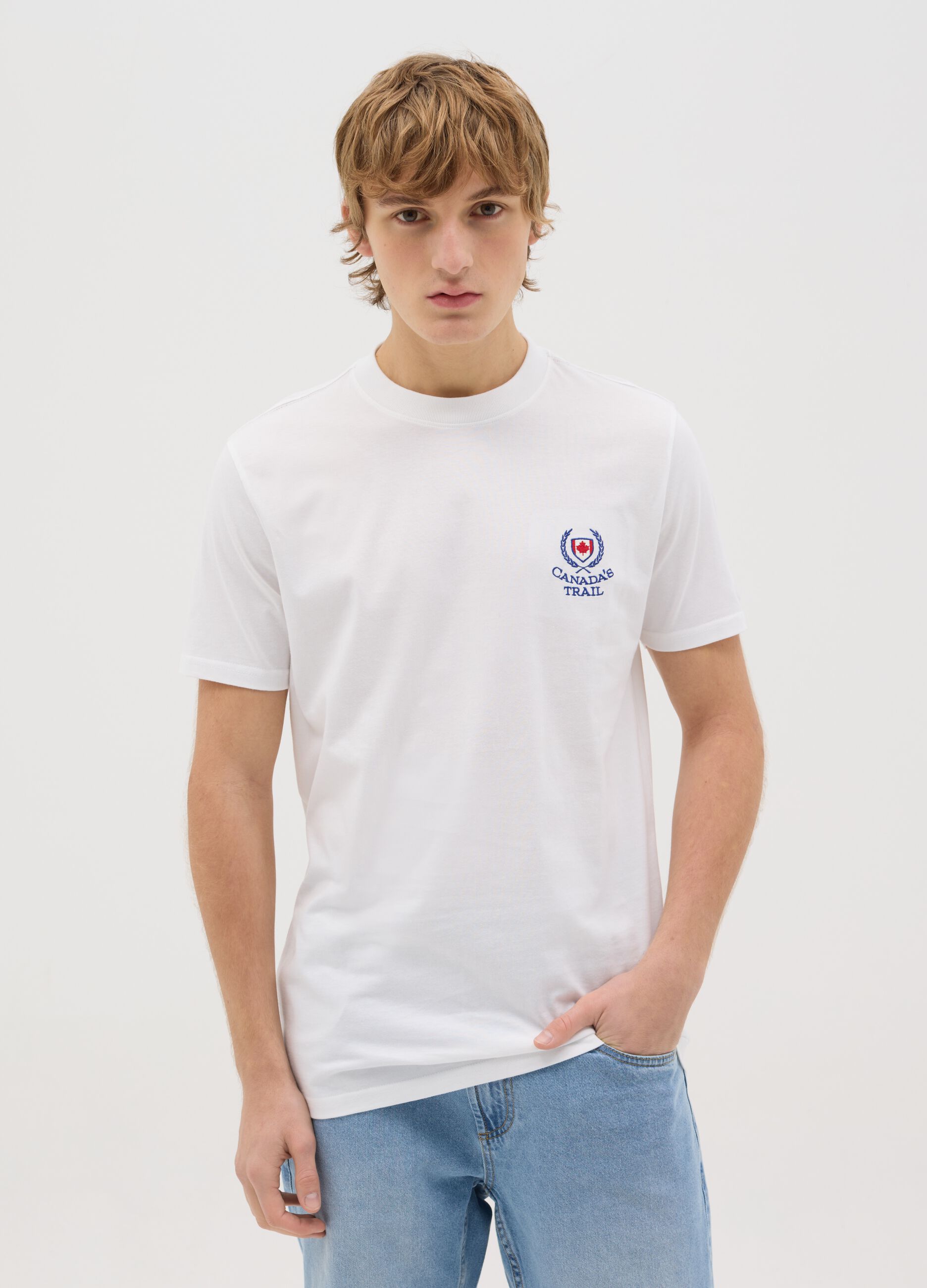 Canada's Trail white T-shirt with embroidery