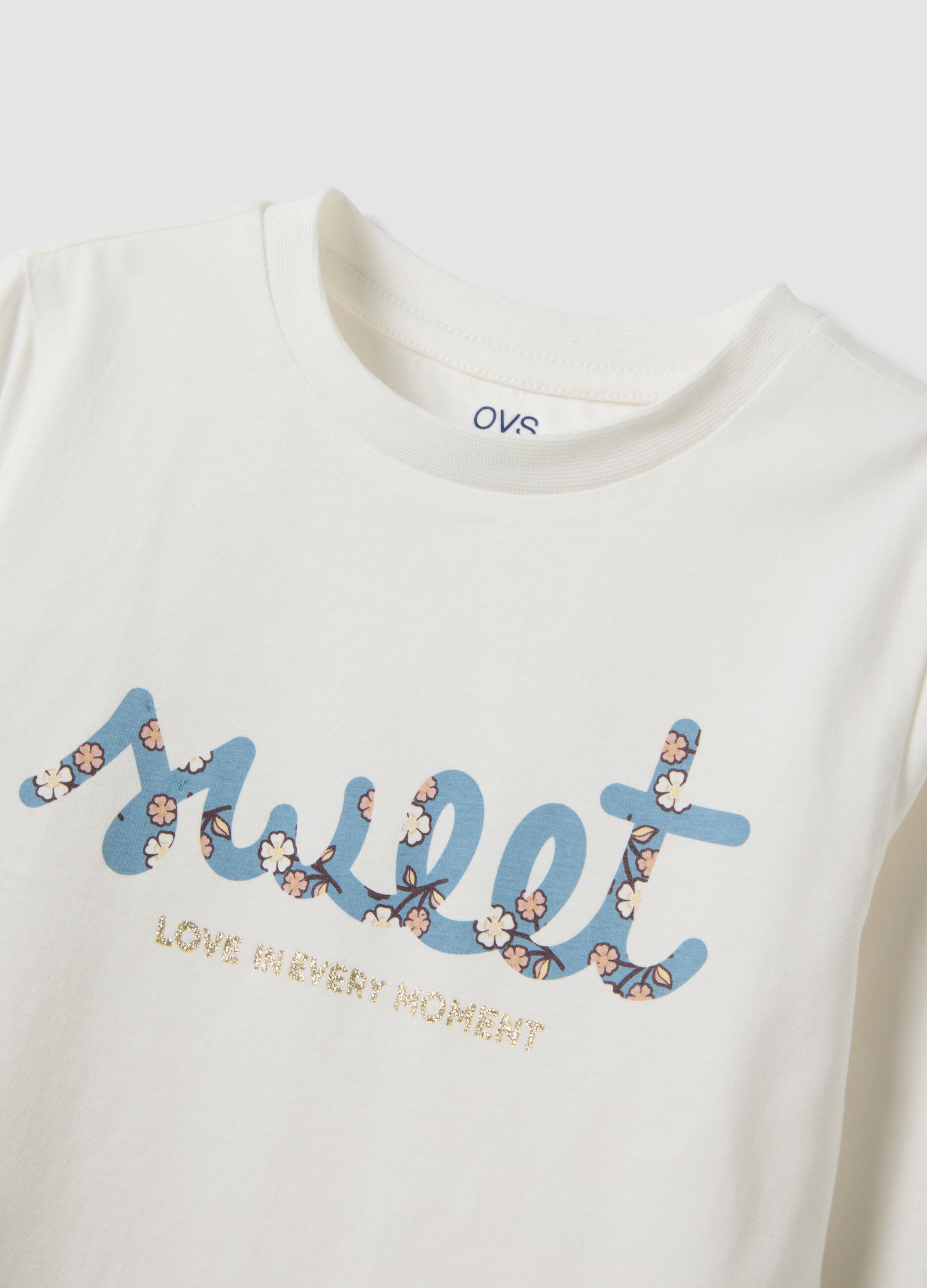 White pure organic cotton T-shirt with front print