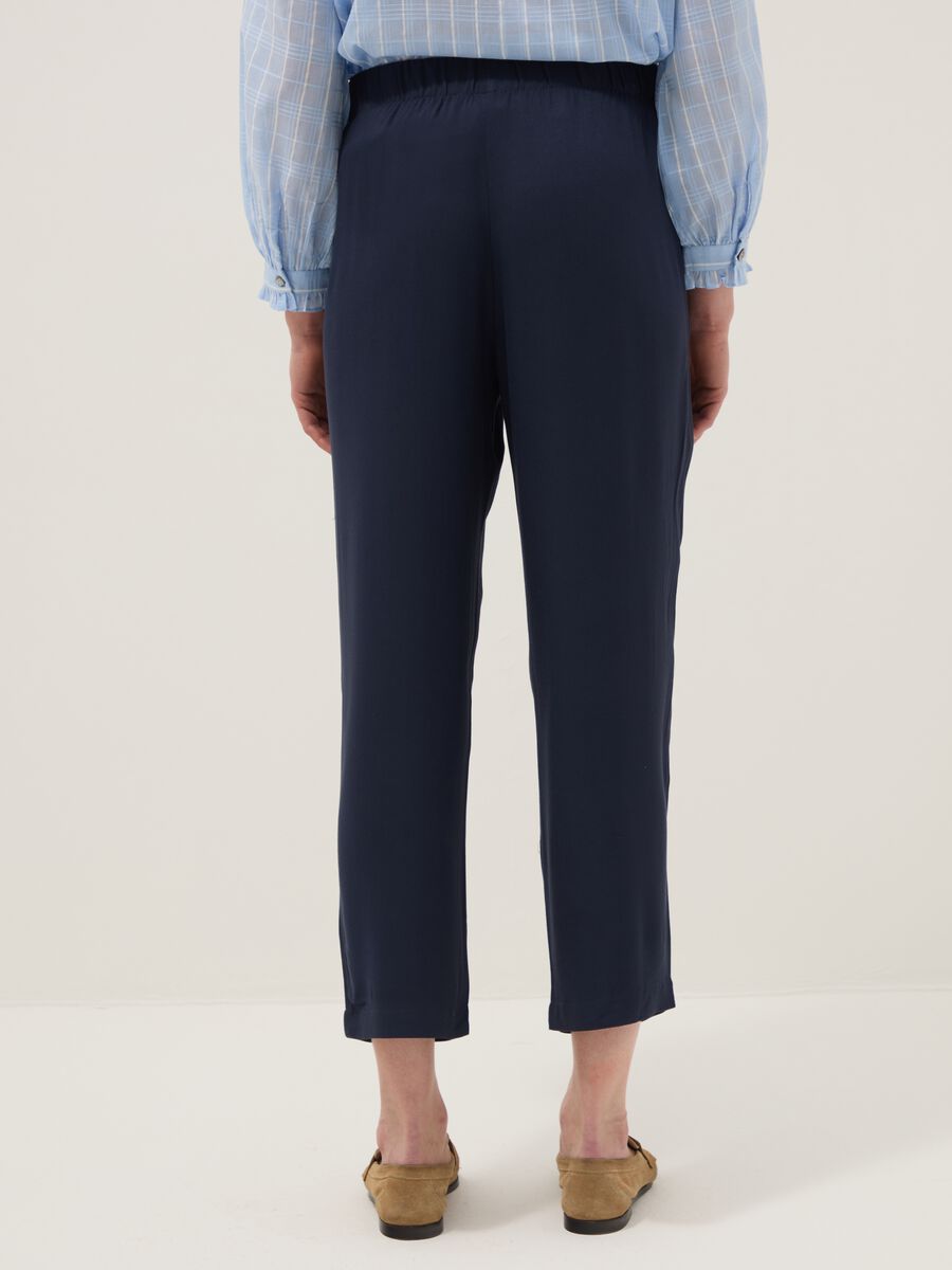 Blue jogger trousers in pure viscose with regular fit_2