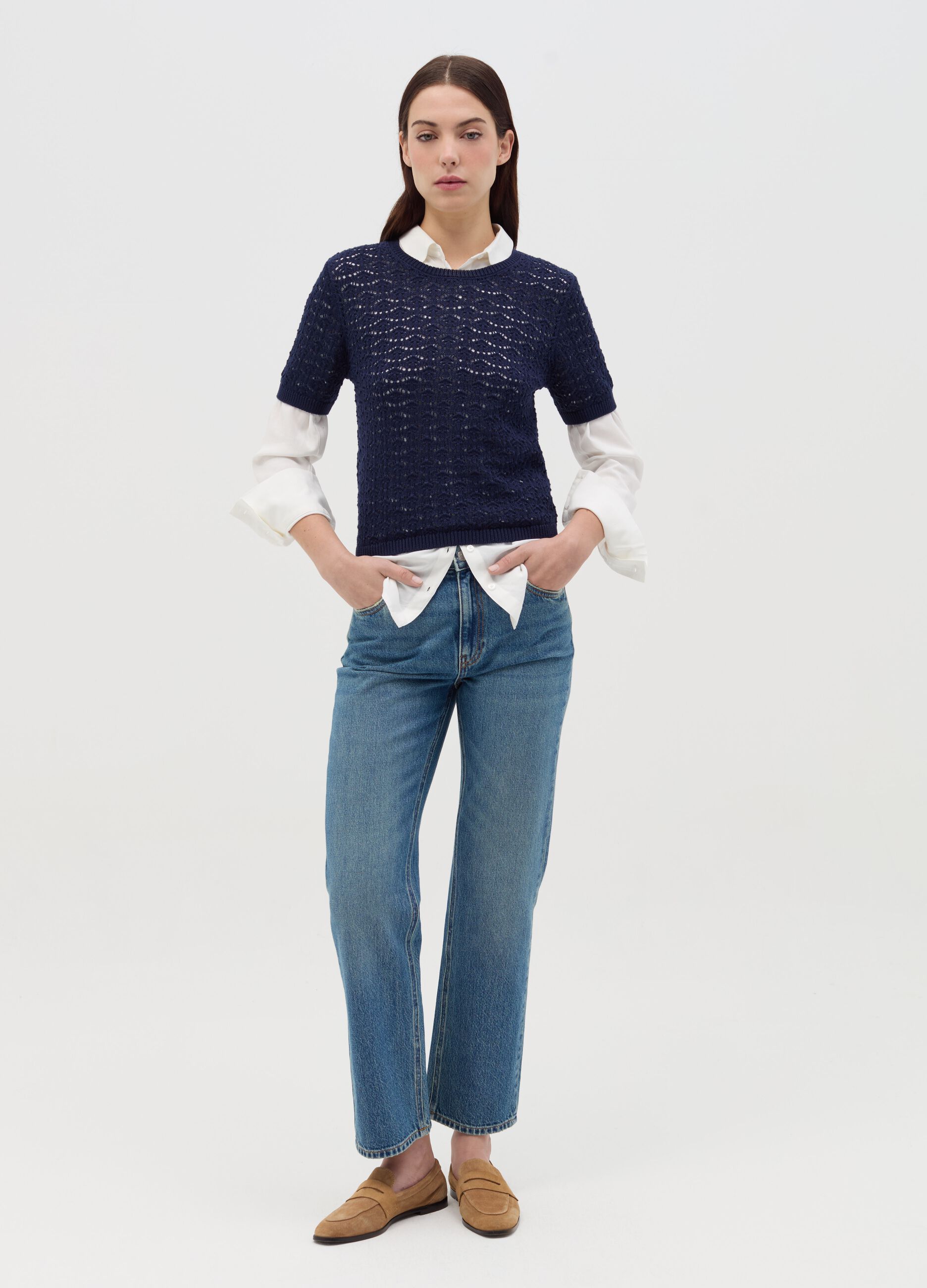 Crochet top with short sleeves