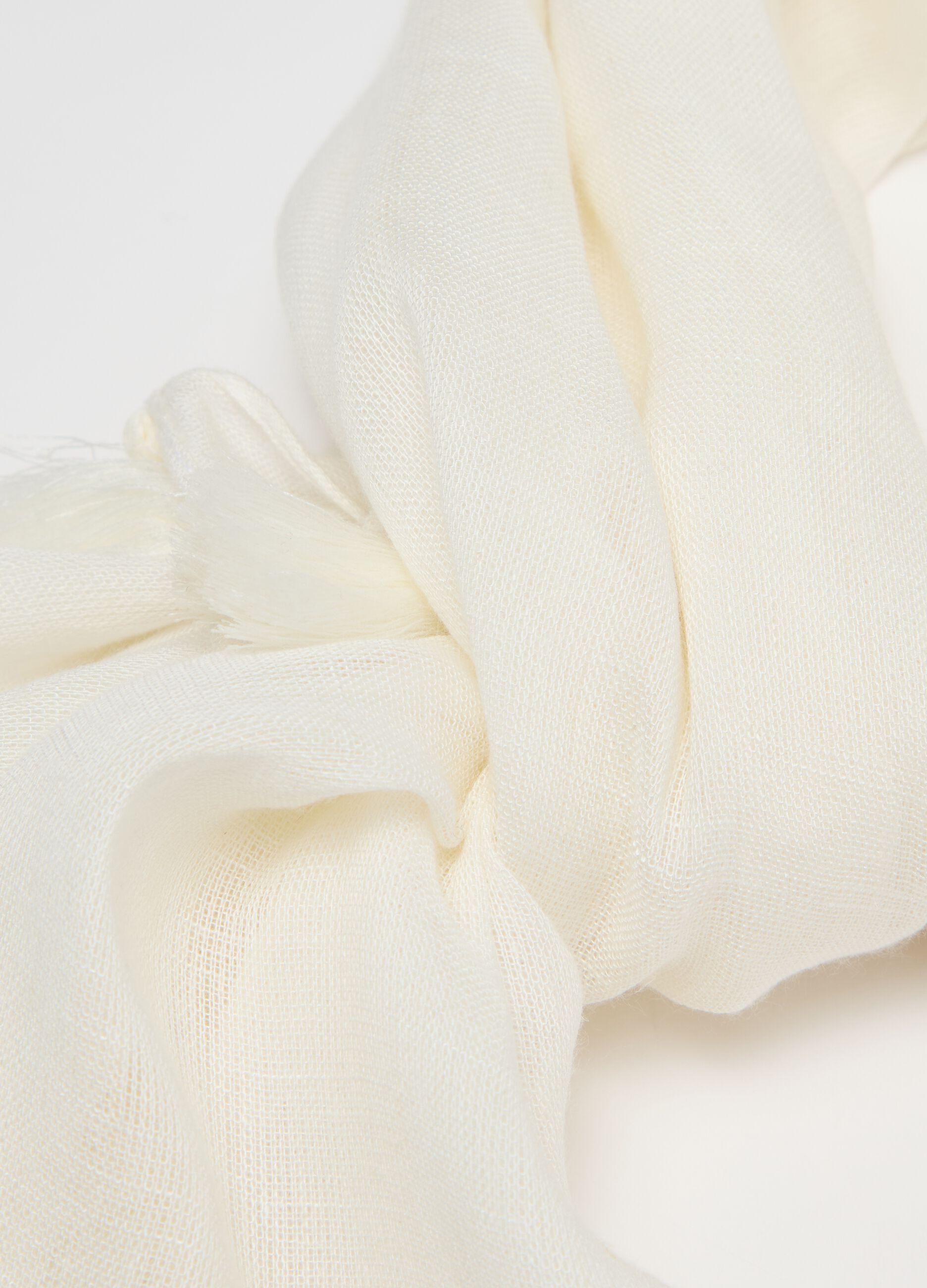 Sciarpa panna con nappine