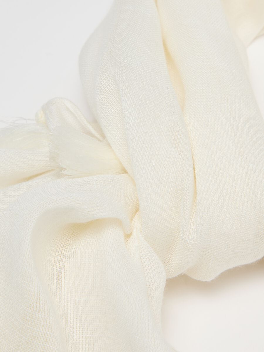 Cream scarf with tassels_1
