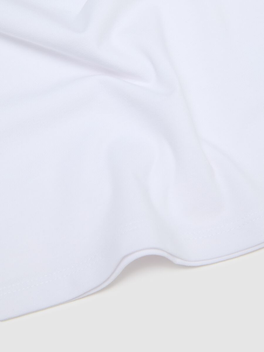 Set of two white cotton girls' vests with regular fit_2