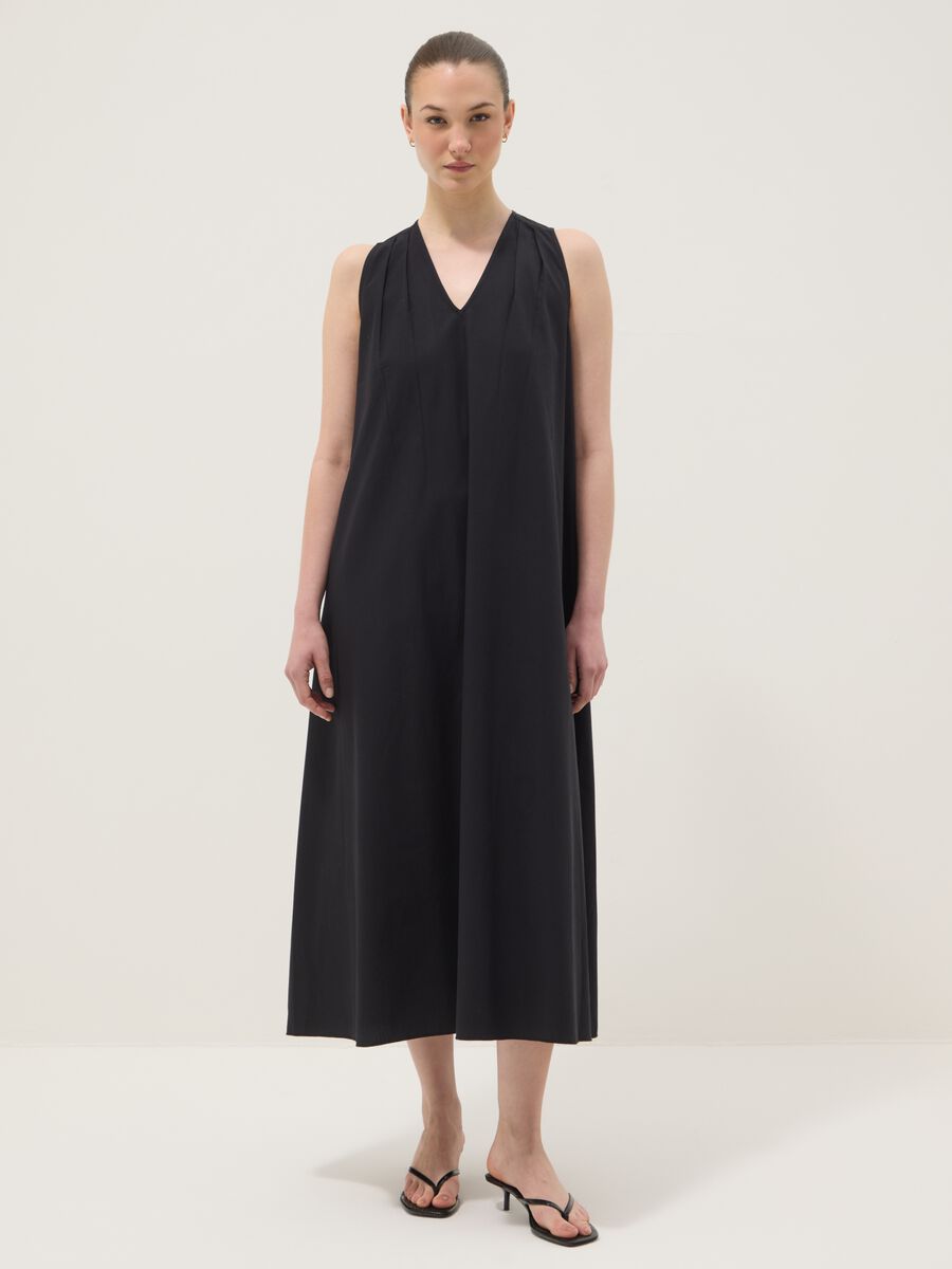 Abito maxi nero in puro cotone con scollo a V_1
