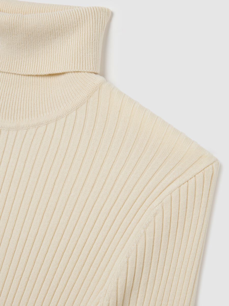 Beige turtleneck in viscose blend_5