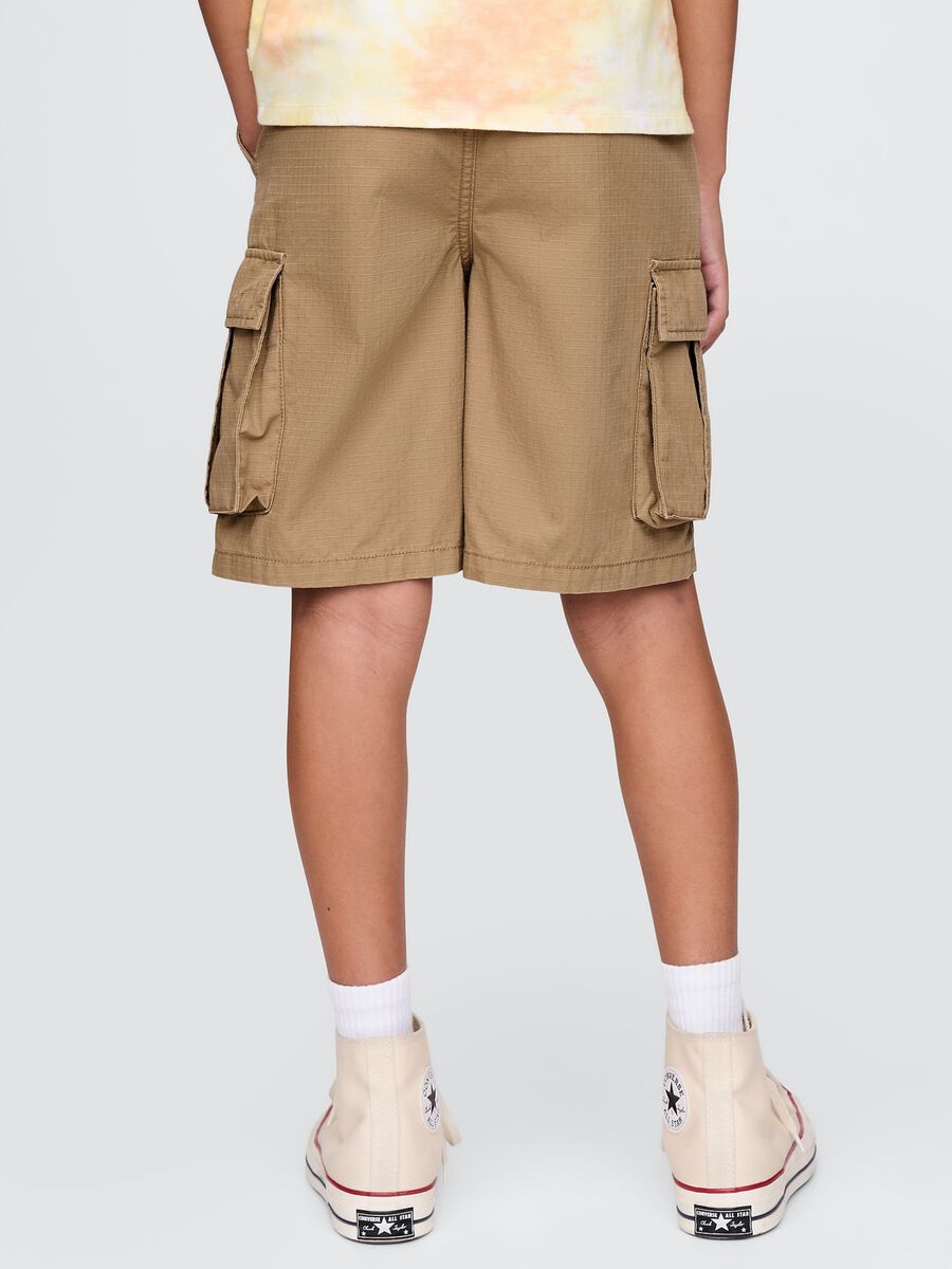 Khaki cargo Bermuda shorts_2