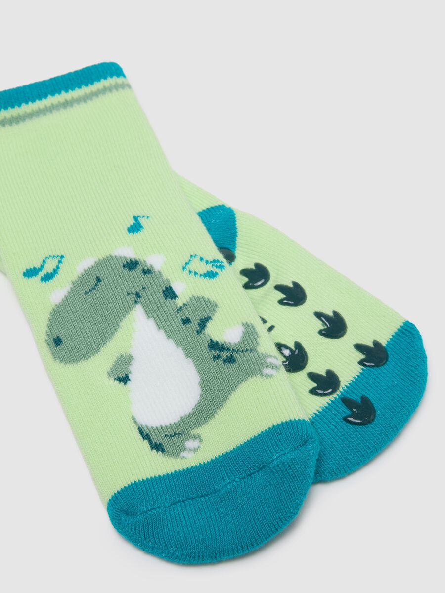 Double pack of multicolour newborn socks in cotton blend with designs_2