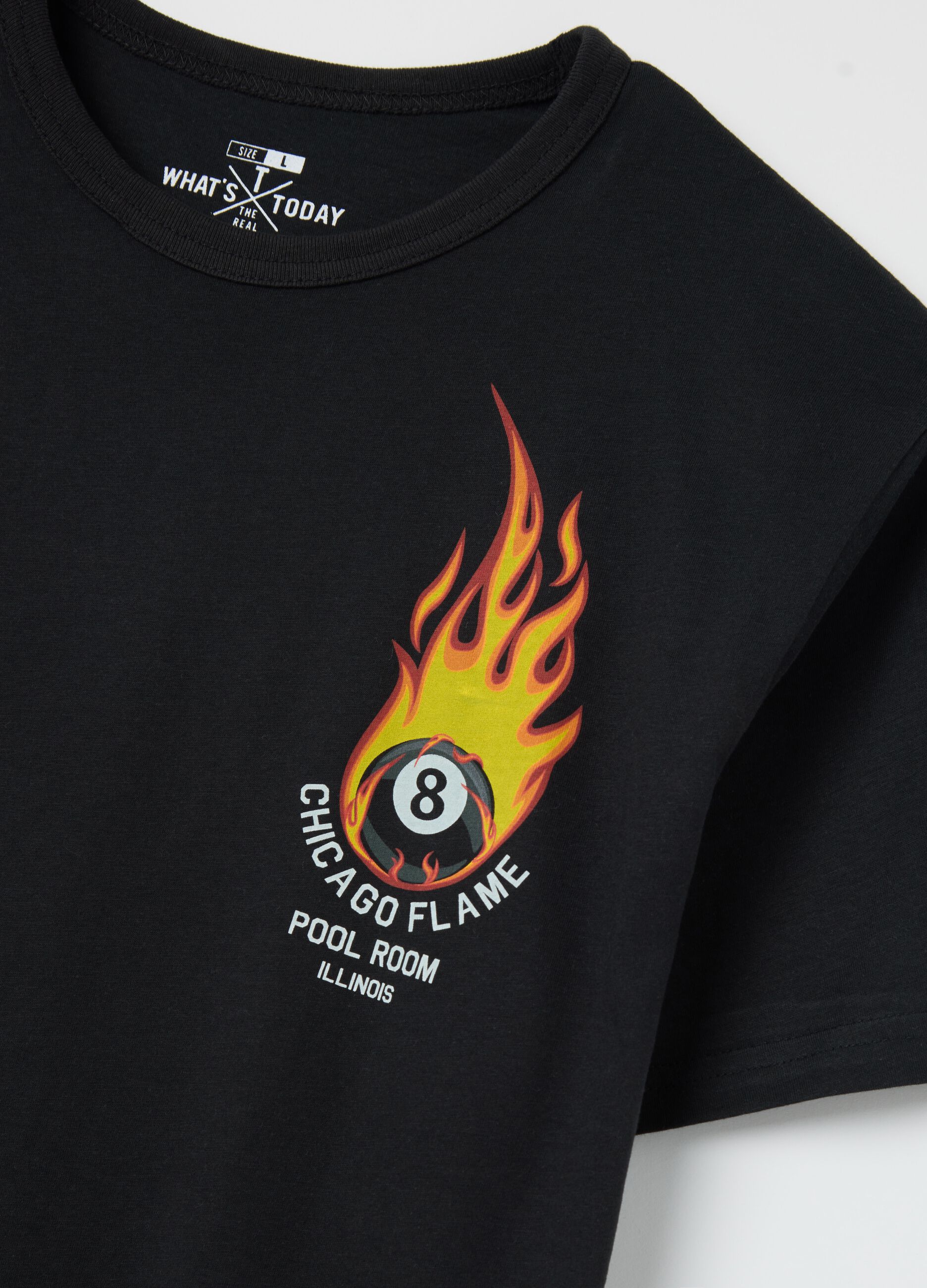 Cotton T-shirt with snooker ball with flames print