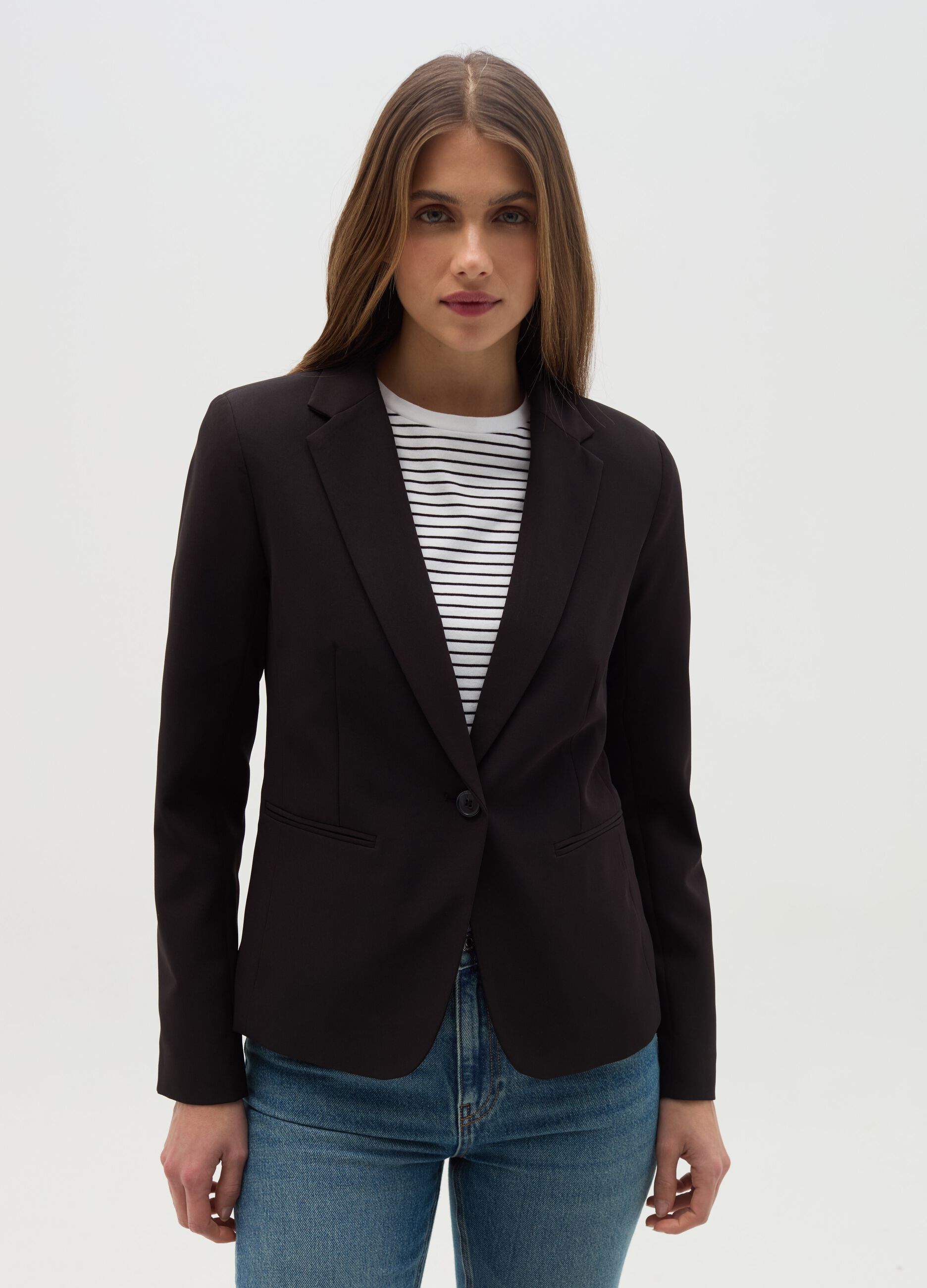 Curvy solid colour single-breasted blazer