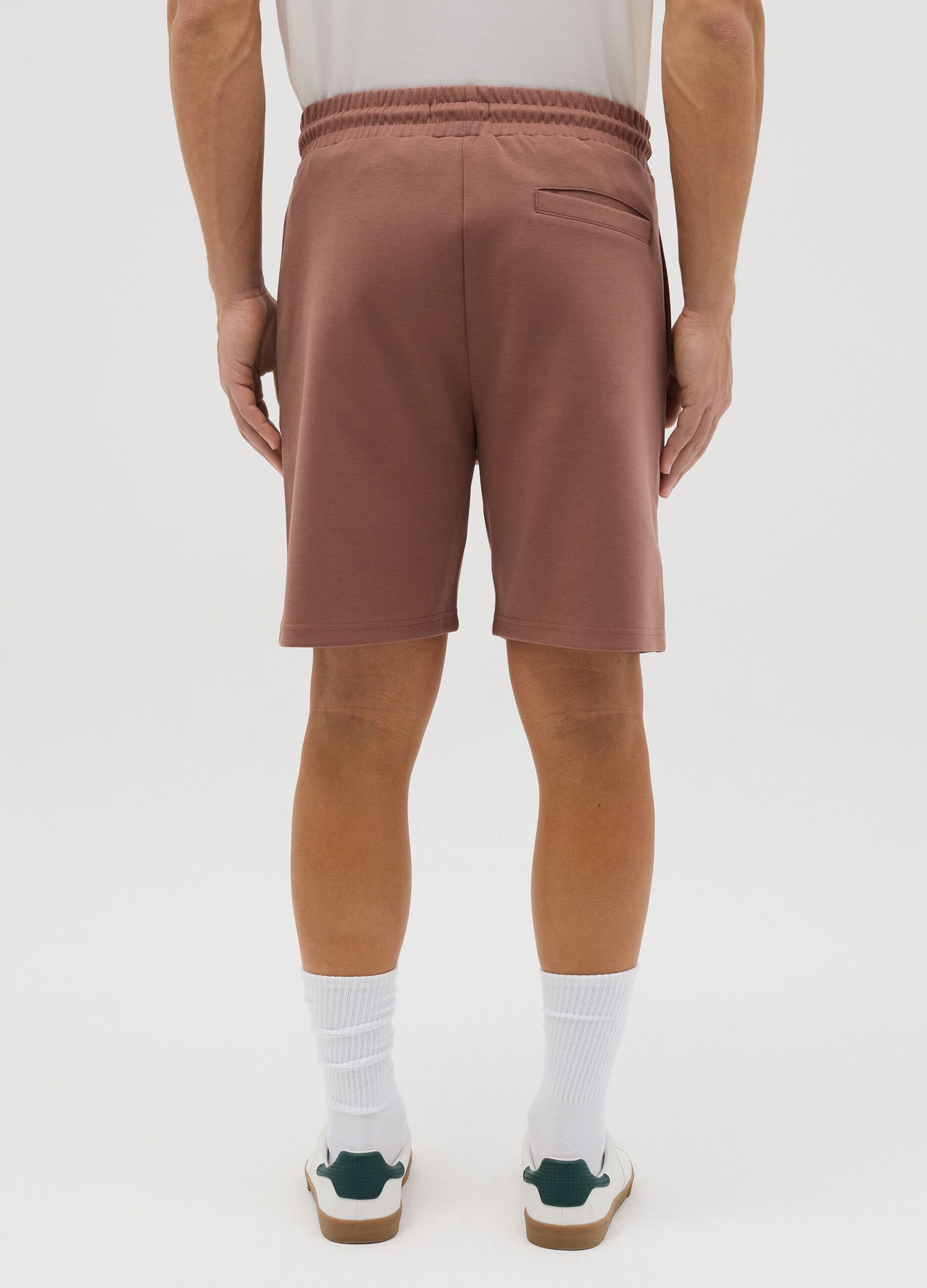Brown Bermuda joggers in fleece
