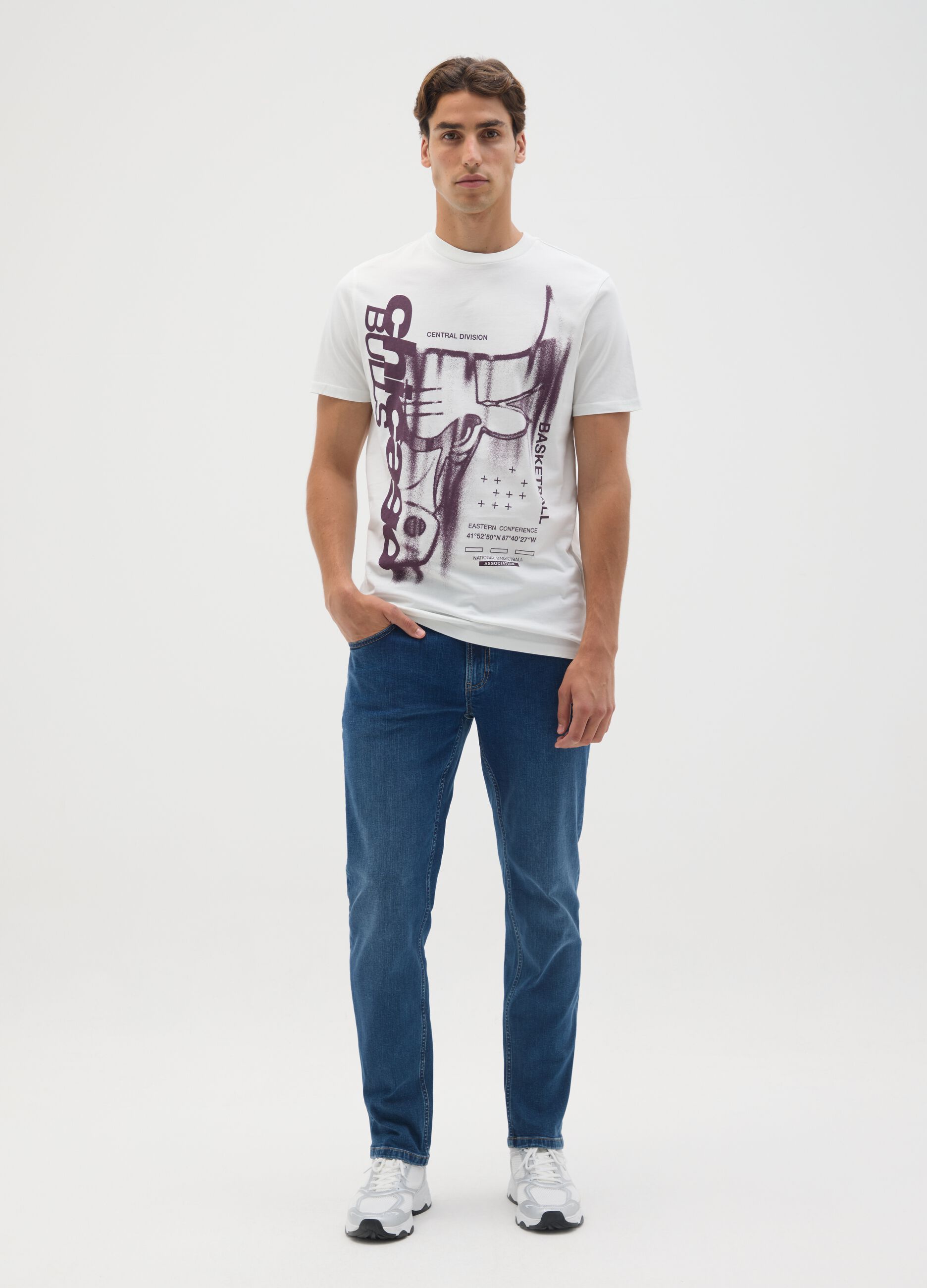 T-shirt in puro cotone bianca con stampa Chicago Bulls