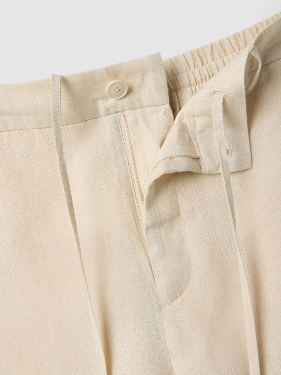 Bermuda in puro lino bianchi regular fit_5