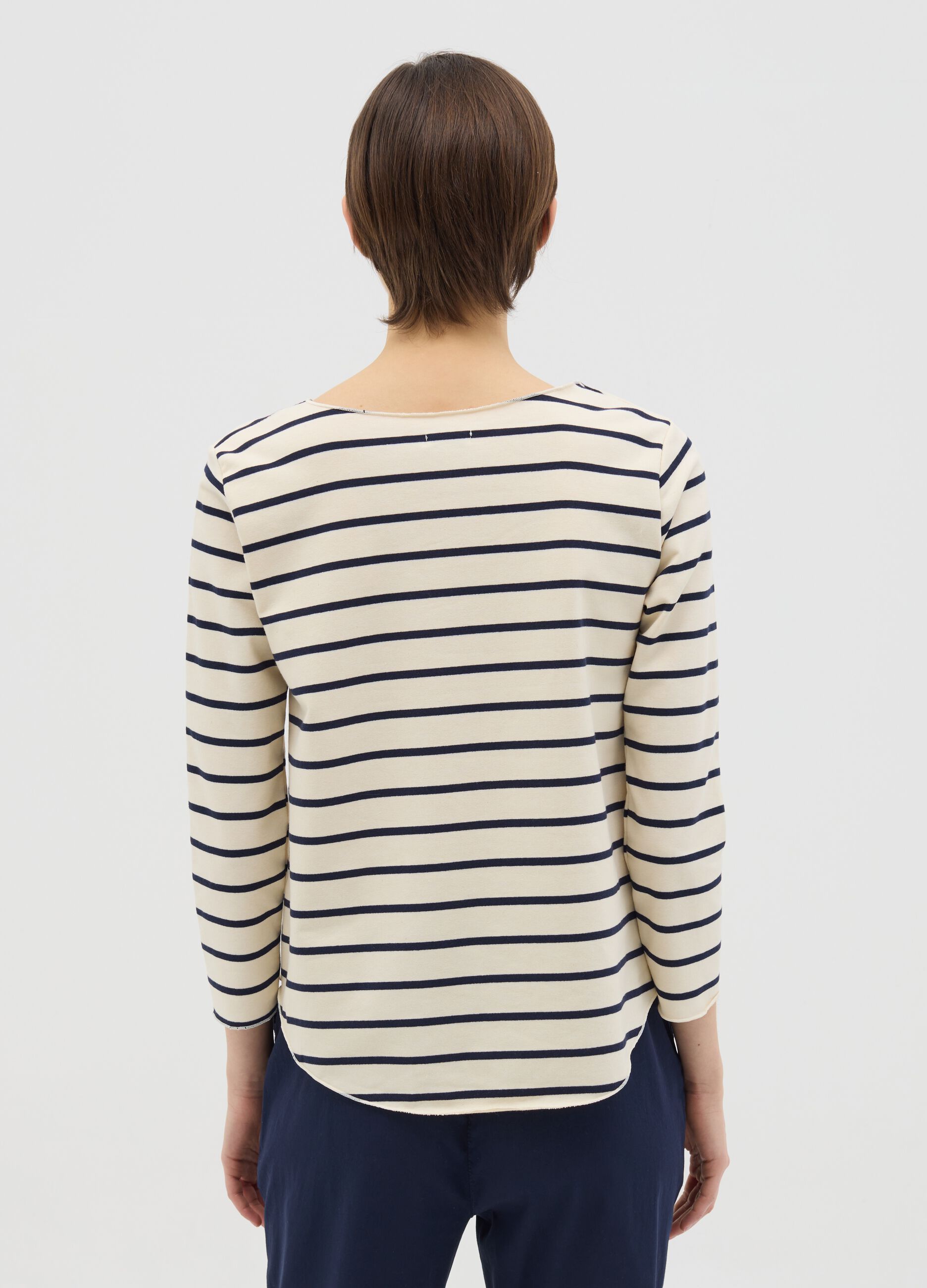 T-shirt bianca e blu in cotone a righe 