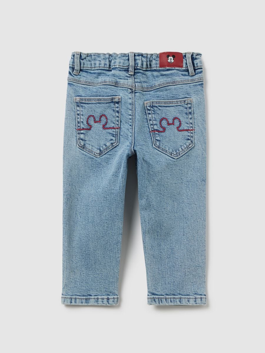 Pantaloni da bambino in denim con stampa Mickey Mouse_1