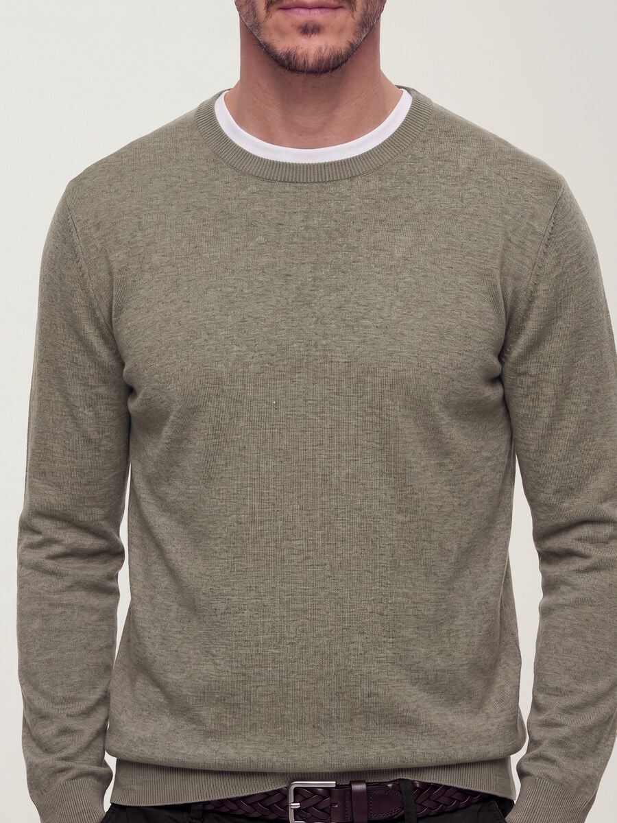 Grey crew-neck jumper in viscose blend, regular fit_3