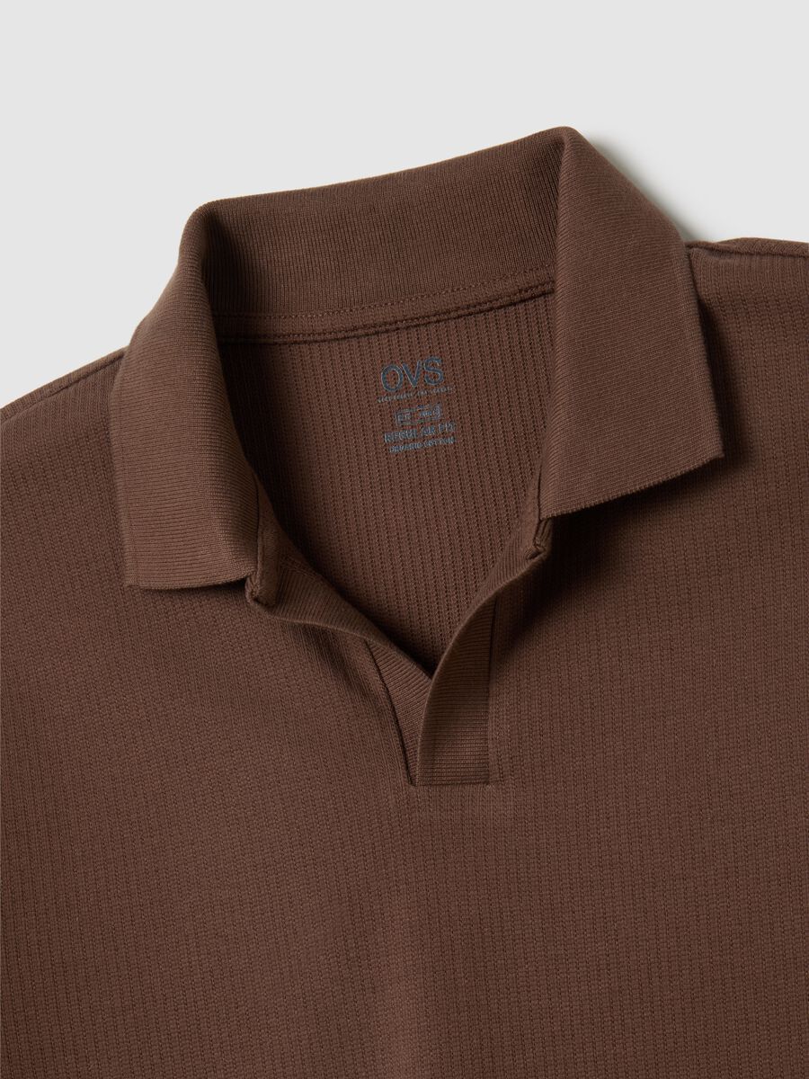 Polo da uomo in puro cotone marrone regular fit_5
