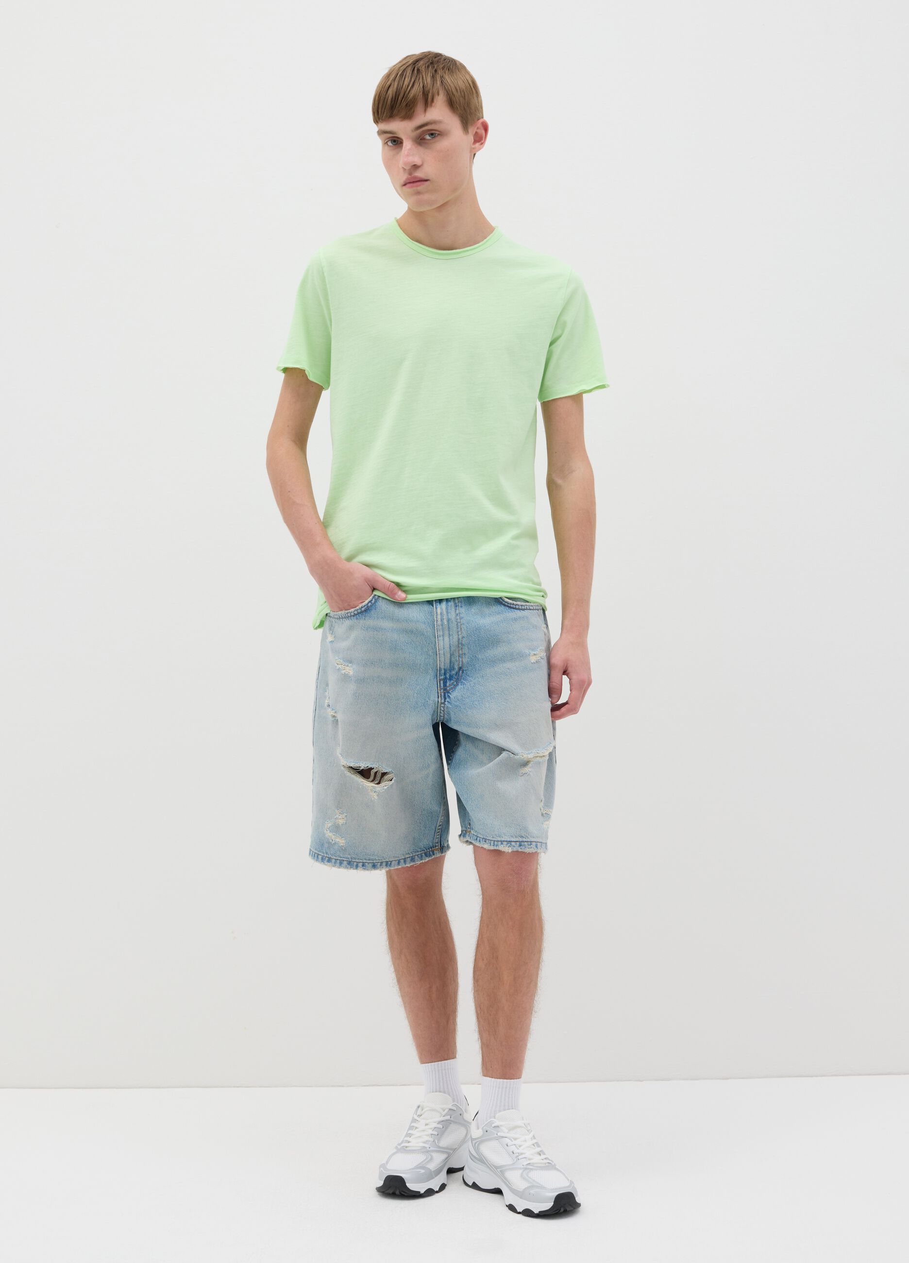 Cotton T-shirt with round neck