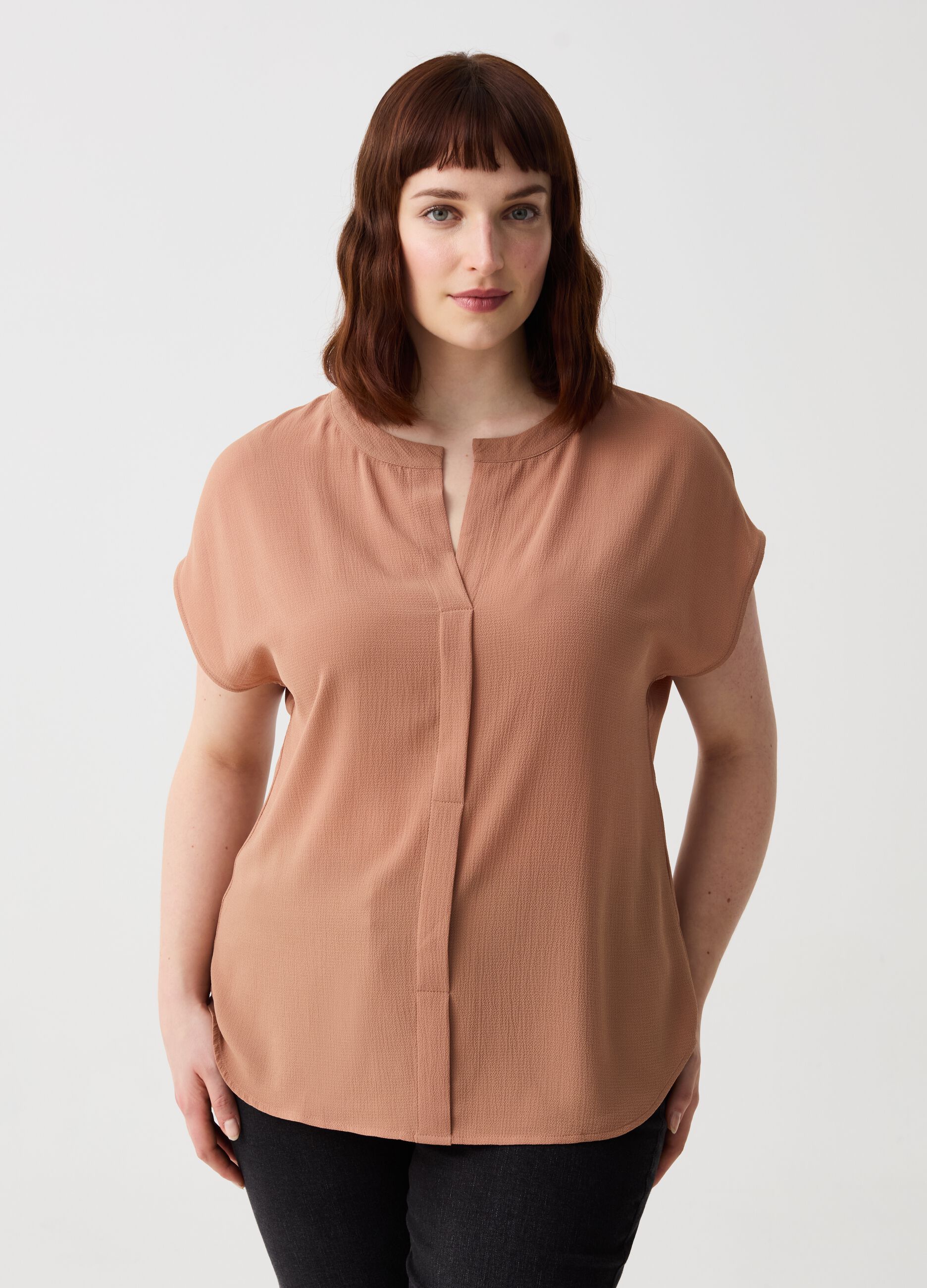 Blusa in crêpe con pince Curvy