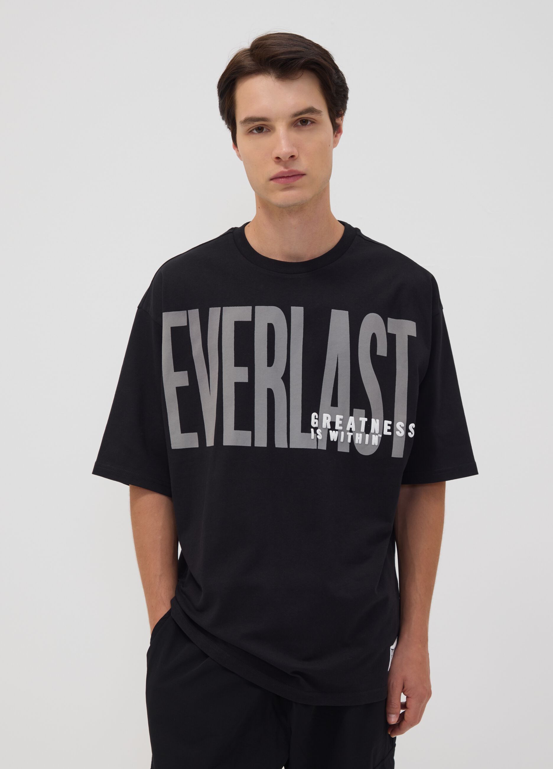 Black pure cotton T-shirt with front logo