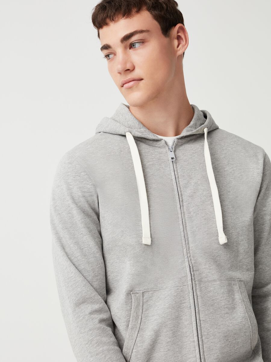 Full-zip in felpa con cappuccio_0