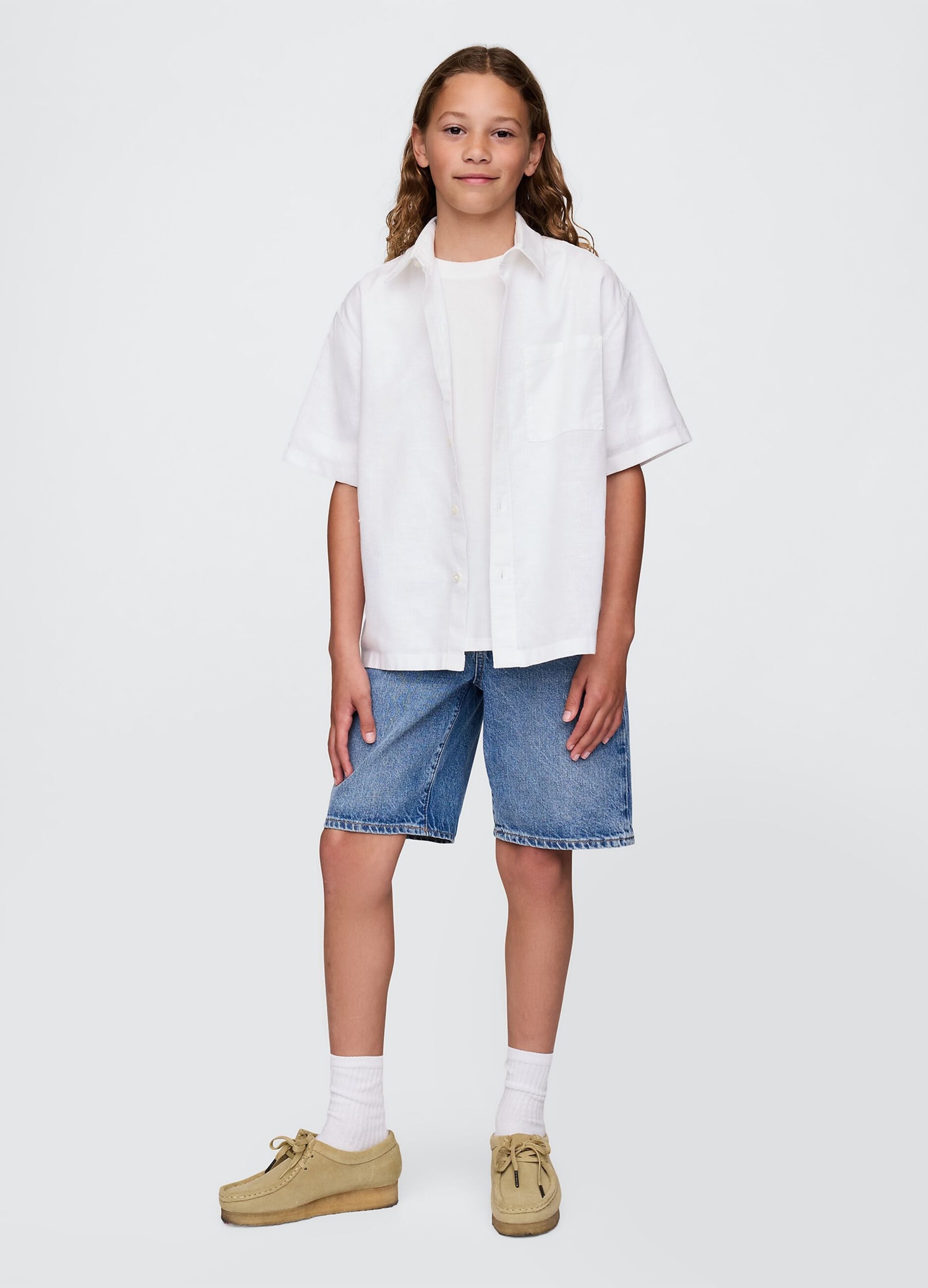 Short-sleeve white linen and cotton shirt