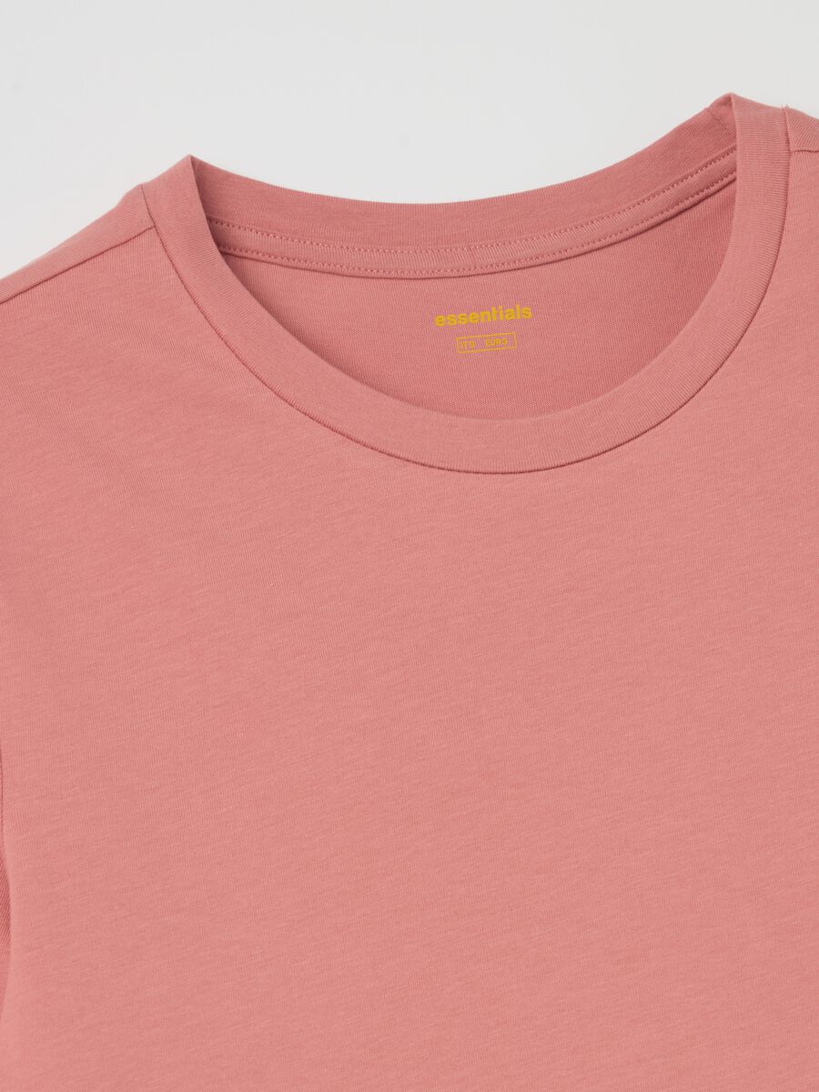 Essential T-shirt in cotton with round neck_5