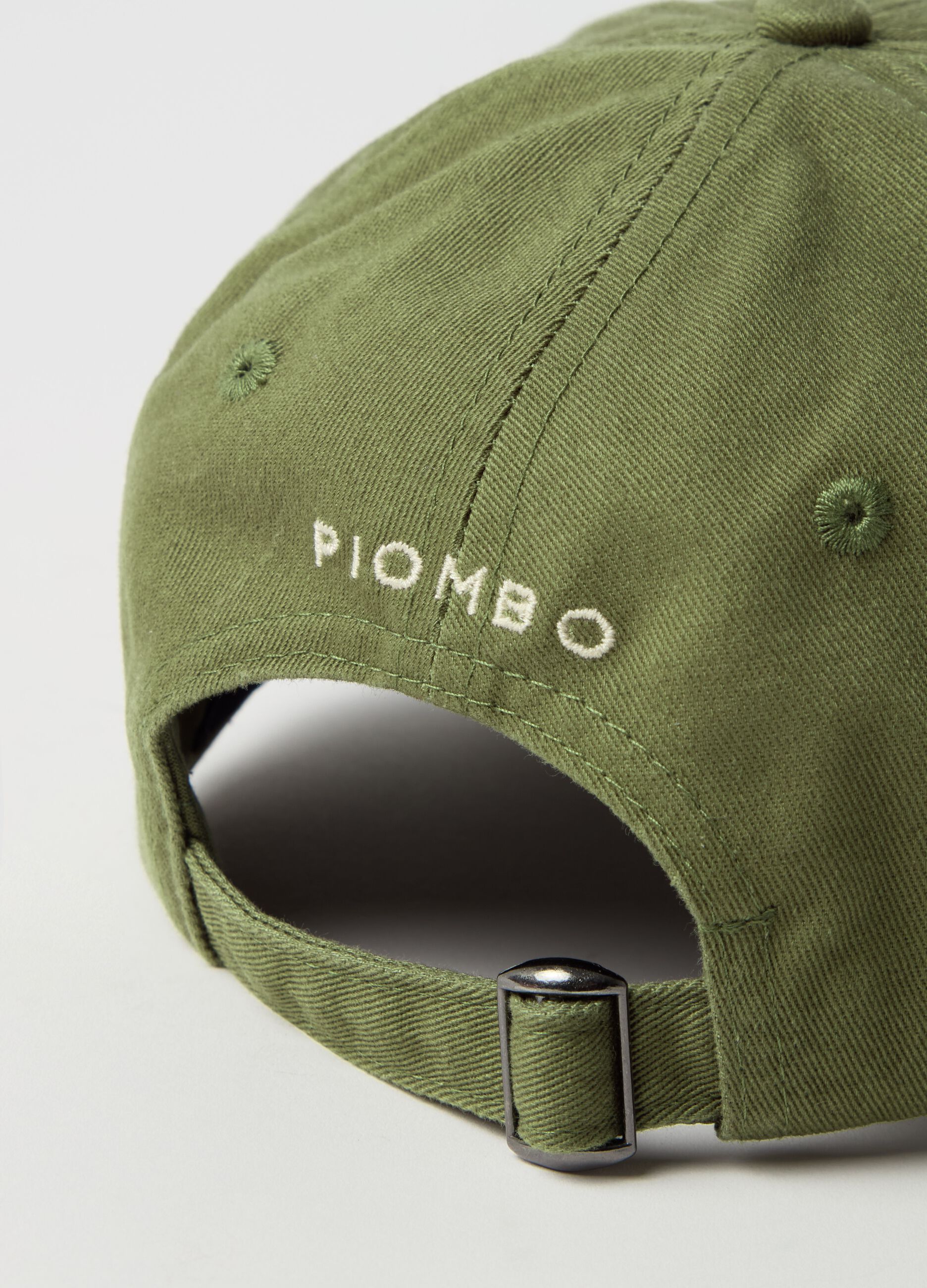 Baseball cap with embroidered logo