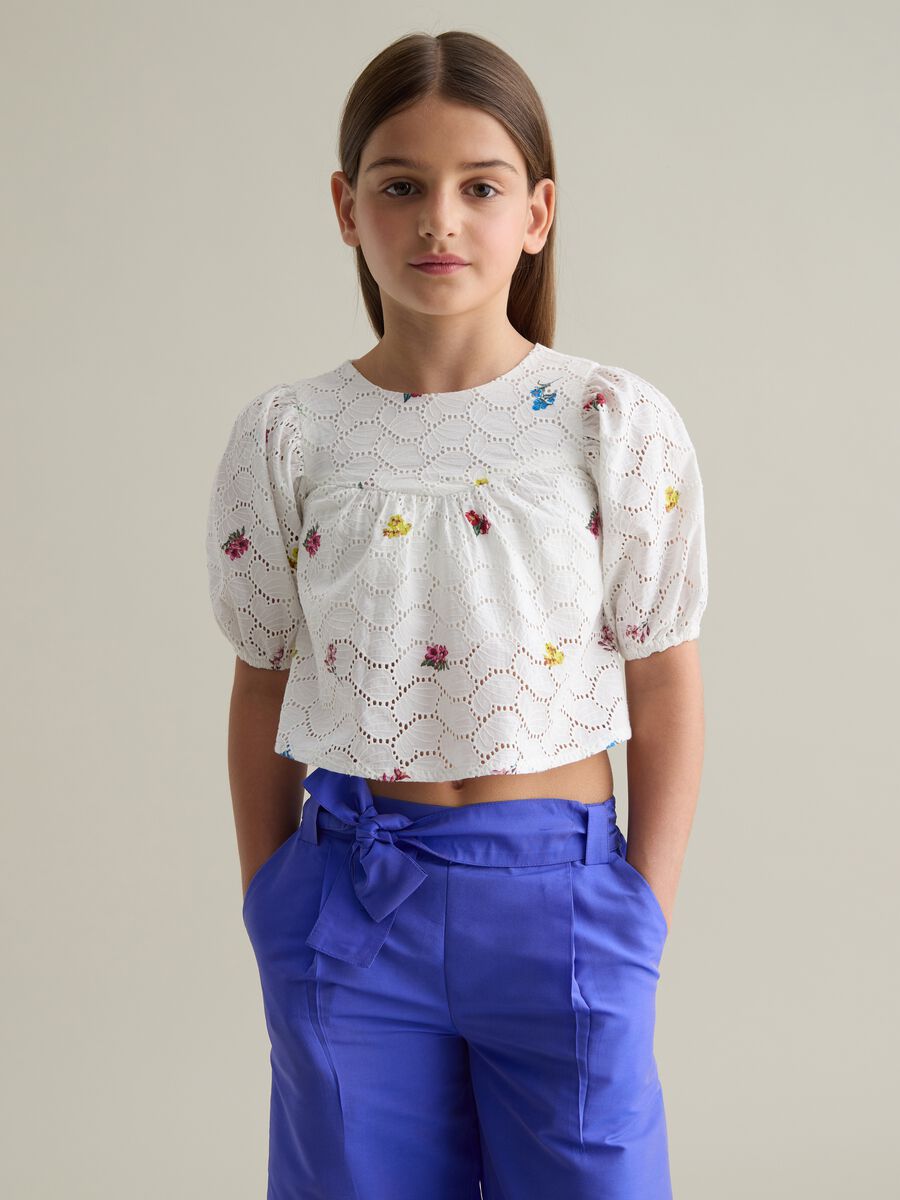 White broderie anglaise blouse with flowers_0