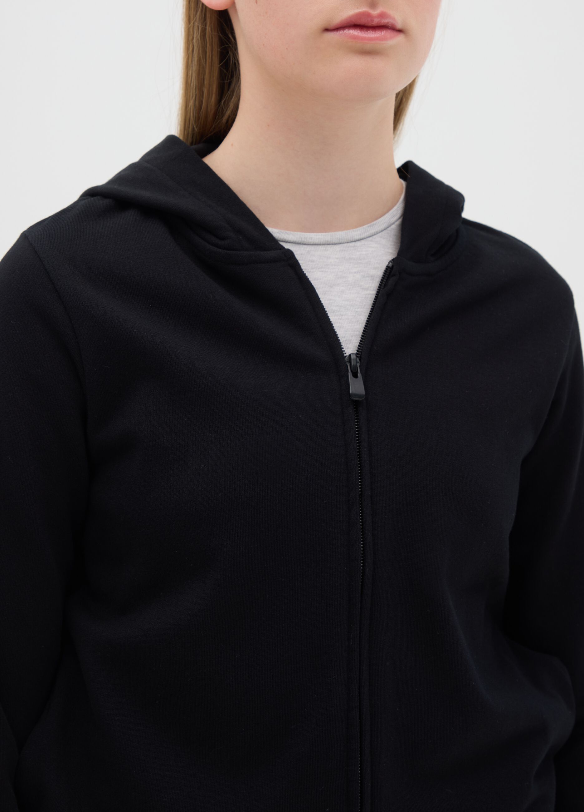 Full-zip in French Terry con cappuccio 