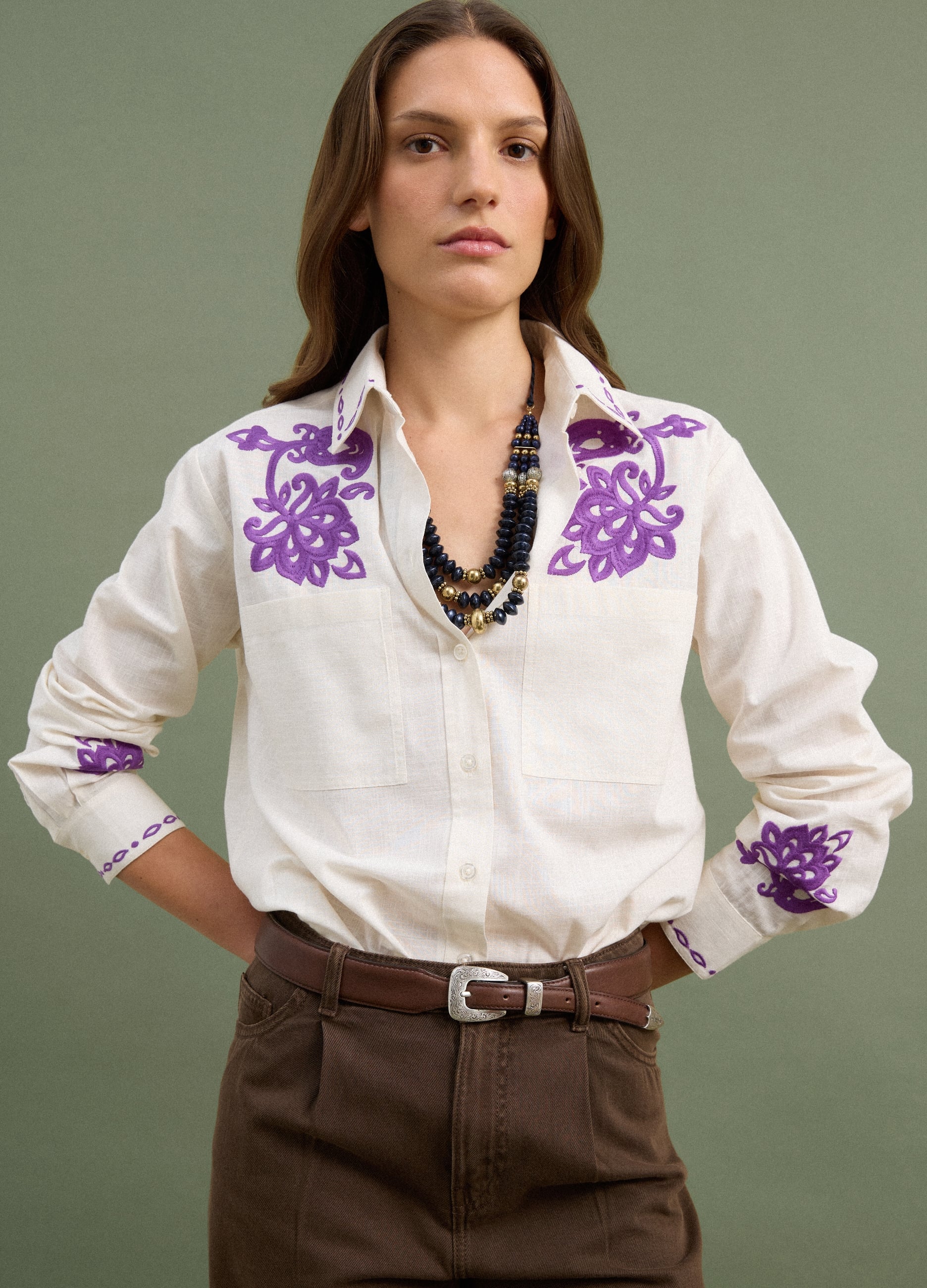 PIOMBO, Camicia Bianca In Puro Cotone Con Ricami Viola Over Fit, Donna, Bianco, Taglia: XS