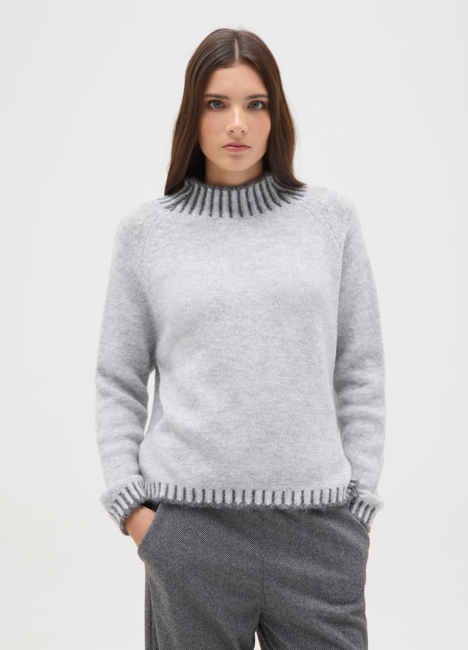 HYBRID, Maglione Grigio Regular Fit Con Collo A Coste E Dettagli Cut-out, Donna, Grigio, Taglia: L/XL
