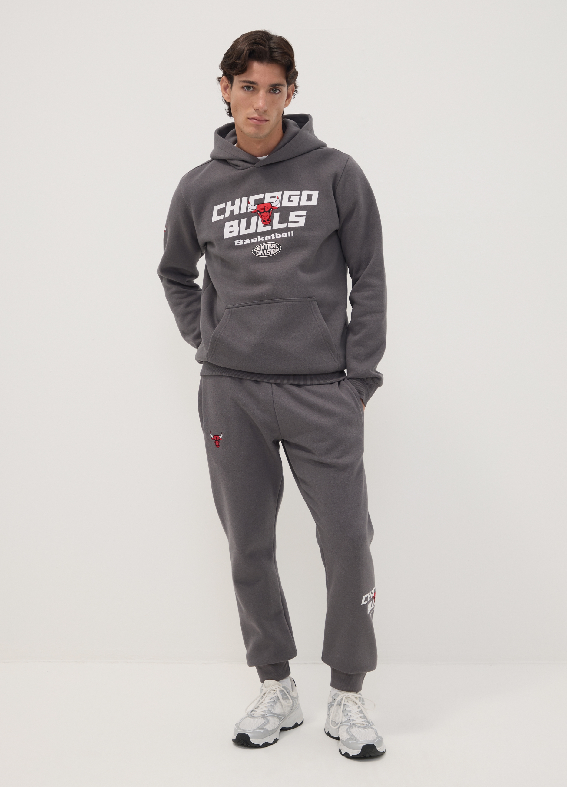 NBA, Pantaloni Sportivi Grigi In Misto Cotone Con Coulisse E Stampa Chicago Bulls, Uomo, Grigio, Taglia: S