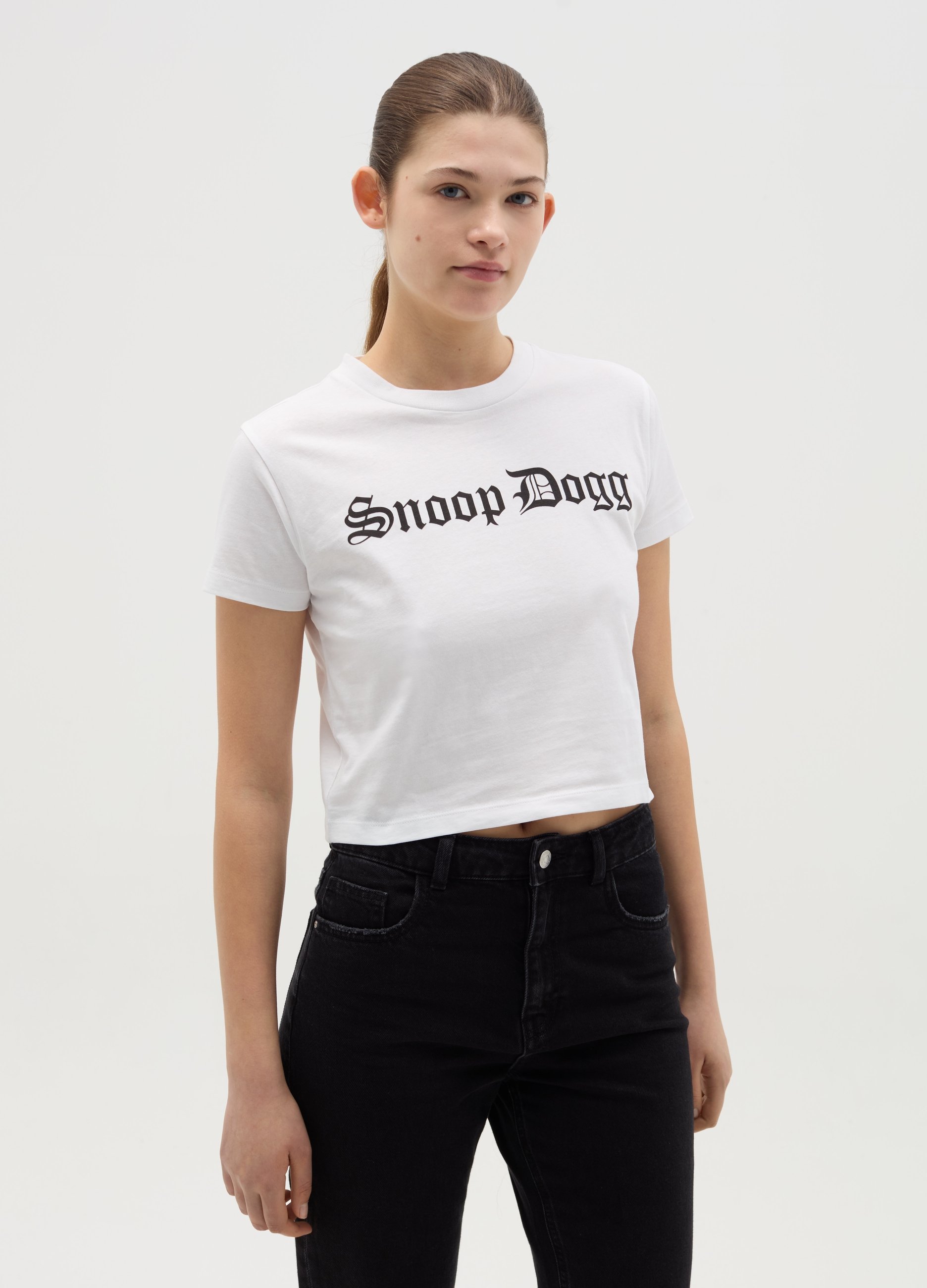 J MUSIC MATTER DONNA, T-shirt Crop Con Stampa Snoop Dogg, Donna, Bianco, Taglia: XS