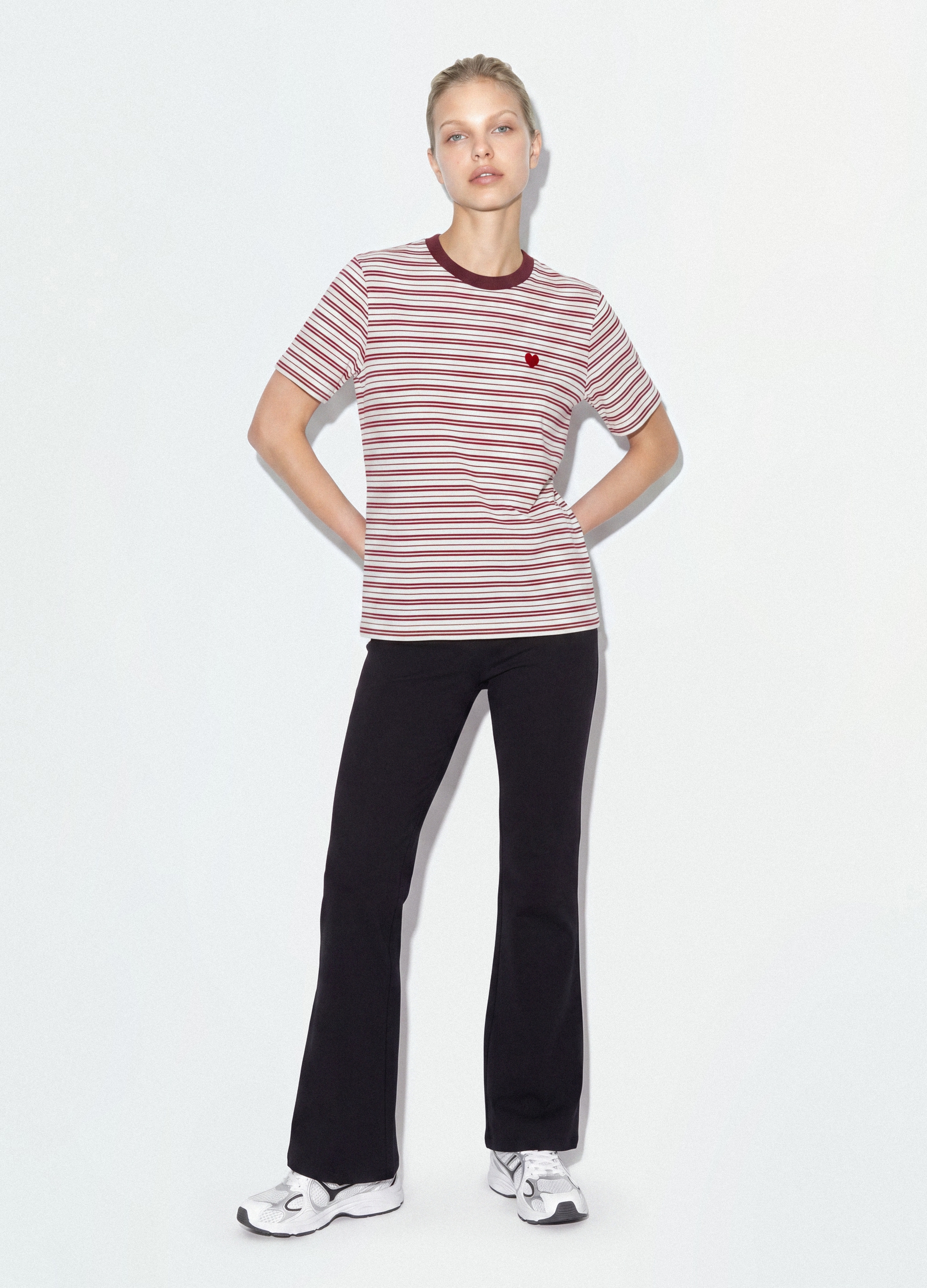 B.ANGEL, T-shirt Multicolor Relaxed Fit A Righe In Puro Cotone E Ricamo Sul Petto, Donna, Bianco, Taglia: XXS