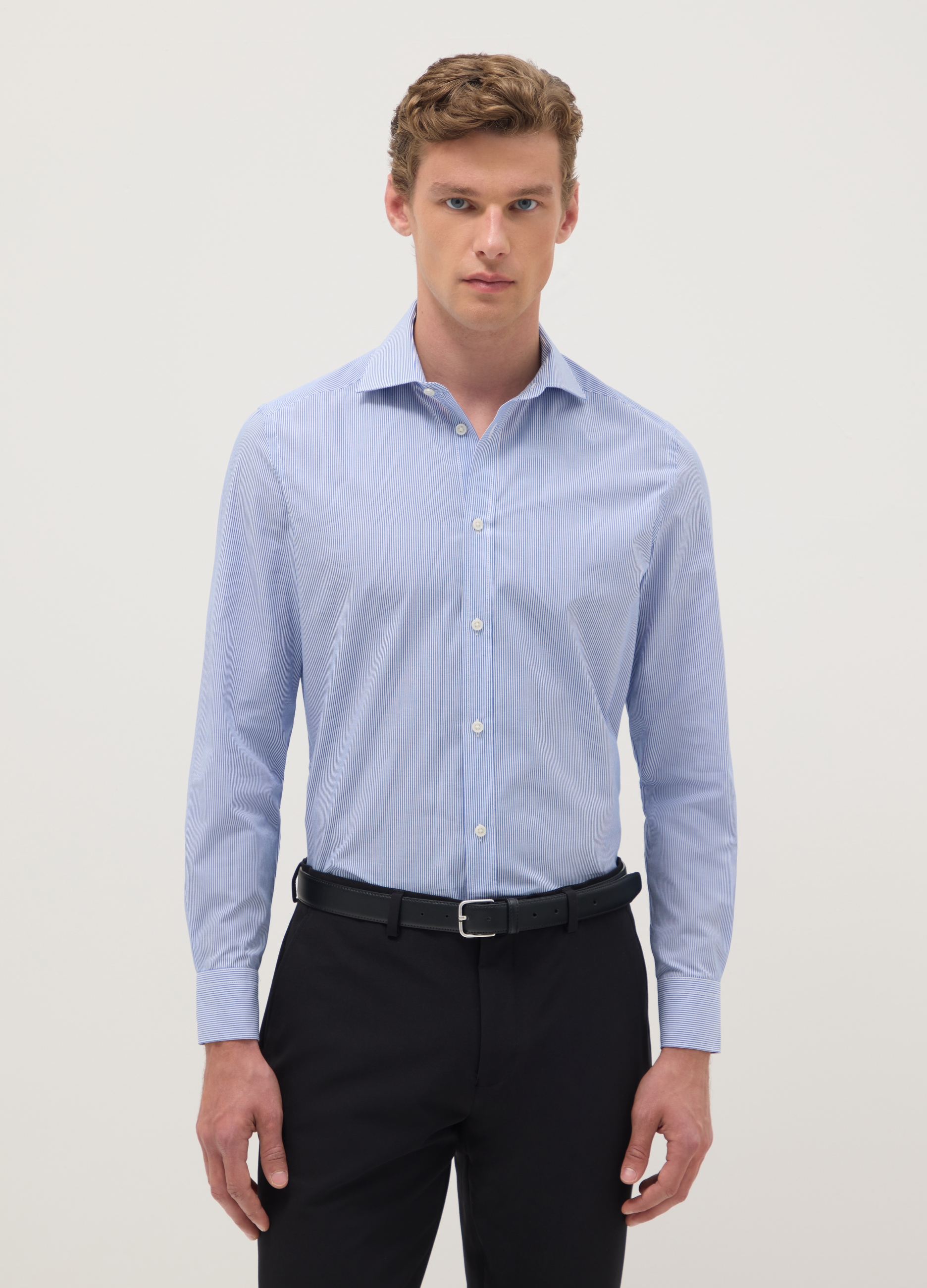 Camisa Entallada De Rayas Multicolor En Mezcla De Algodón Fácil De Planchar, Hombre, Blanco/azul claro, Talla: 44