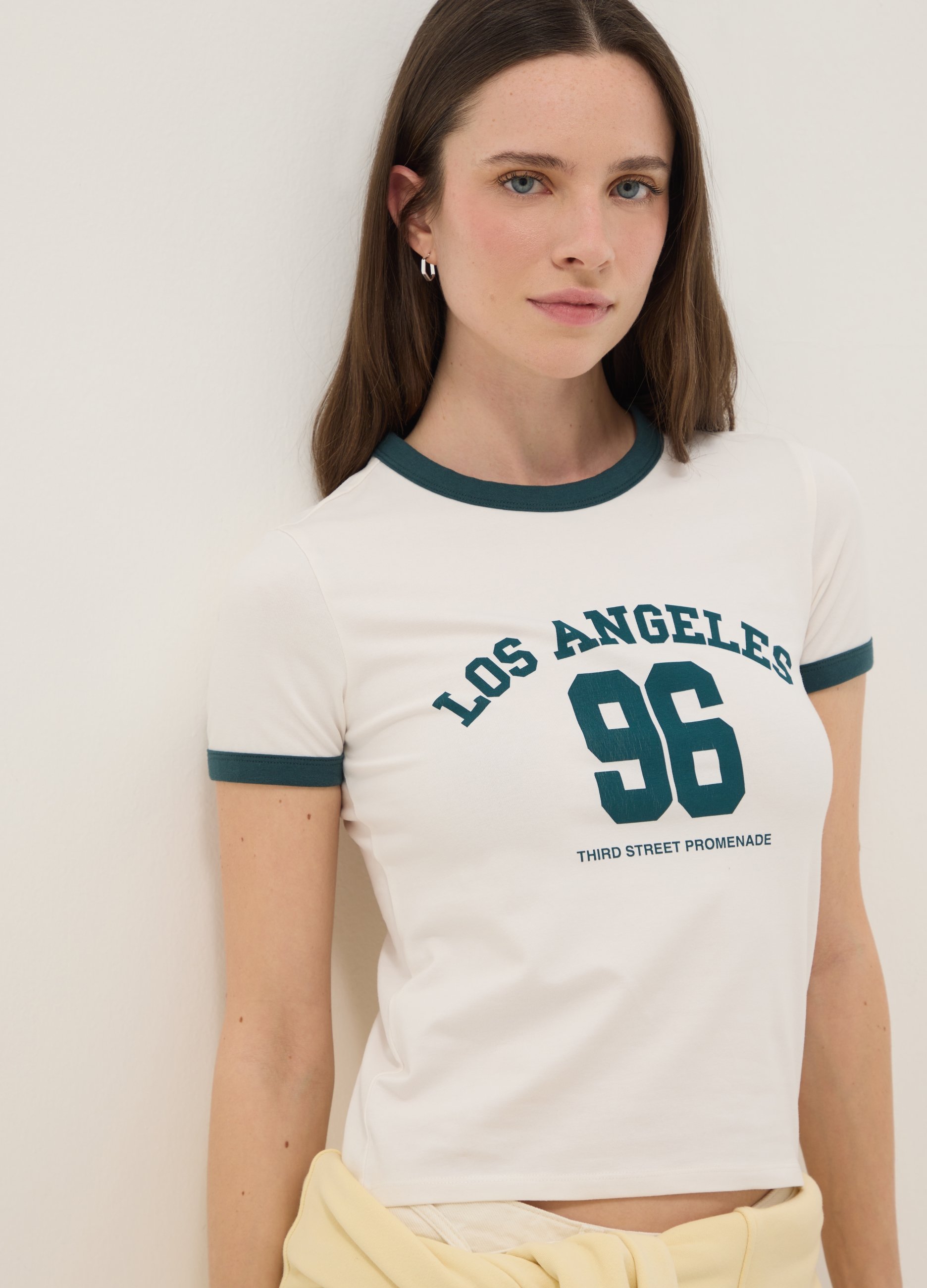 B.ANGEL, Camiseta Blanca Regular Fit De Algodón Elástico Con Inscripción Verde, Mujer, Blanco/verde, Talla: 36